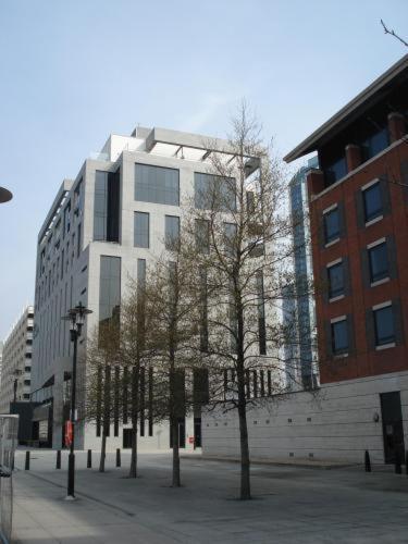 Where to Stay in The Docks: 2 Central Liverpool Hotels Compared