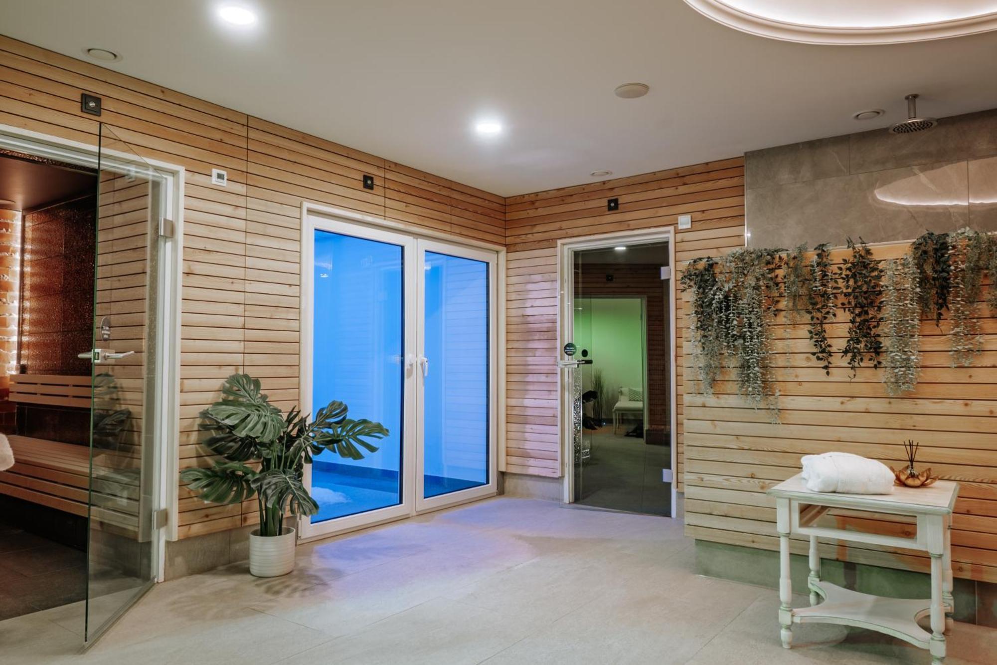 2 Spa Hotels Close to Sassnitz Ferry Port in Binz