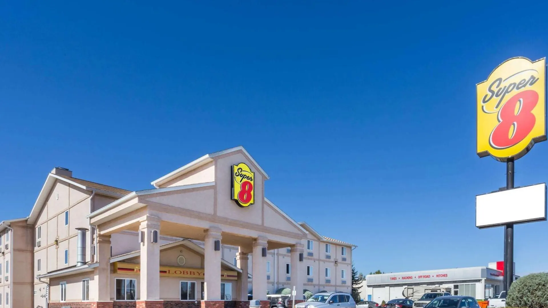 5 Smart Design Hotels Near Moose Jaw Trolley CO Worth Booking