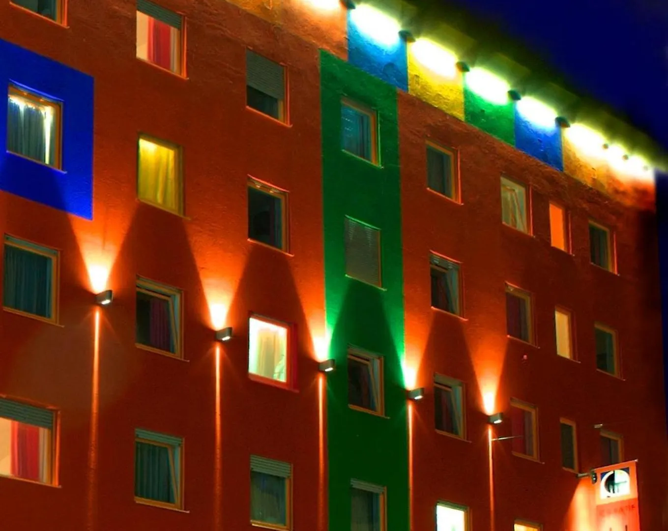 4 Central Hotels Near Museum Brandhorst Worth Booking
