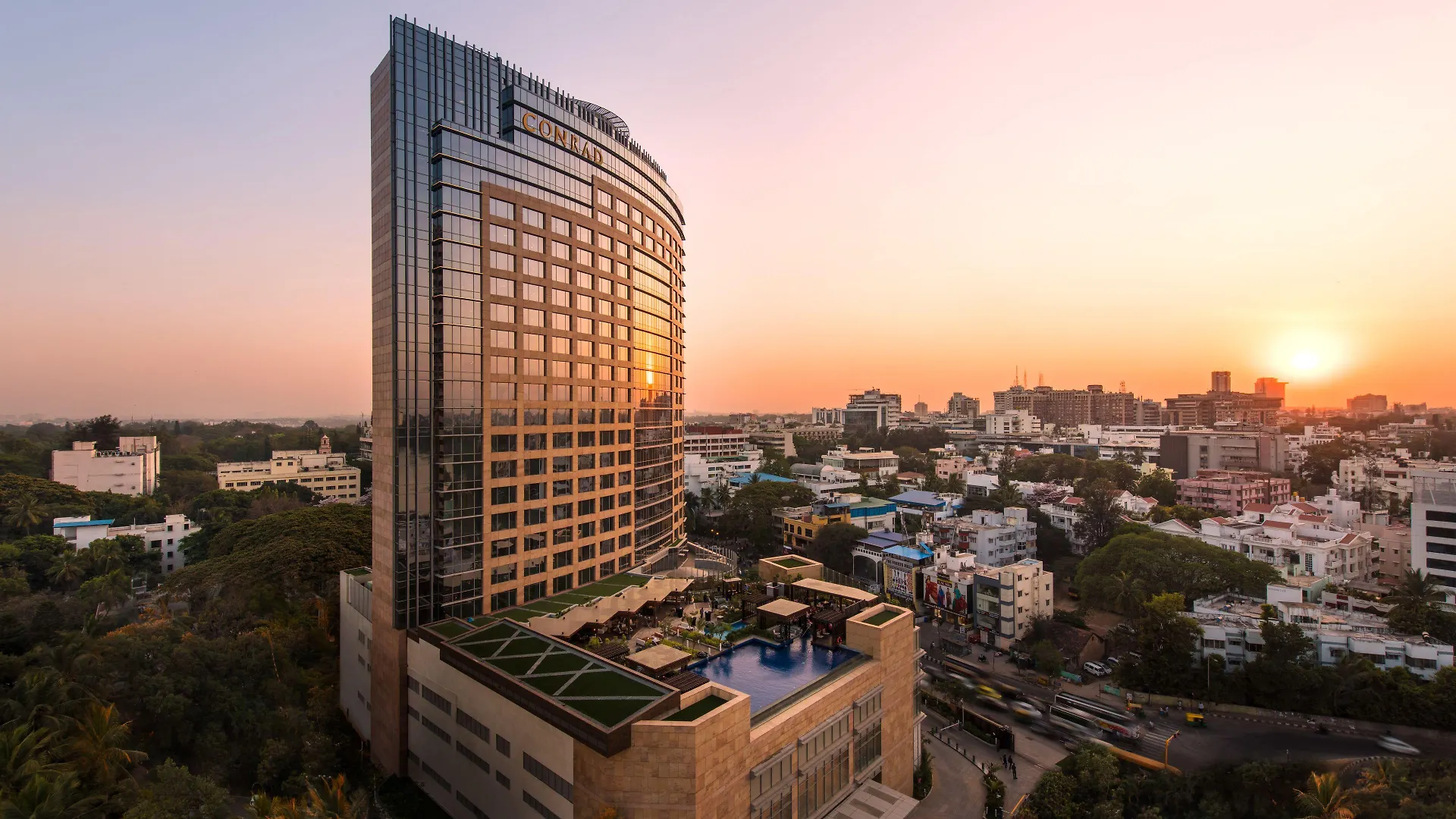 Where to Stay in Bangalore Shopping Area: 8 Family Hotels Reviewed