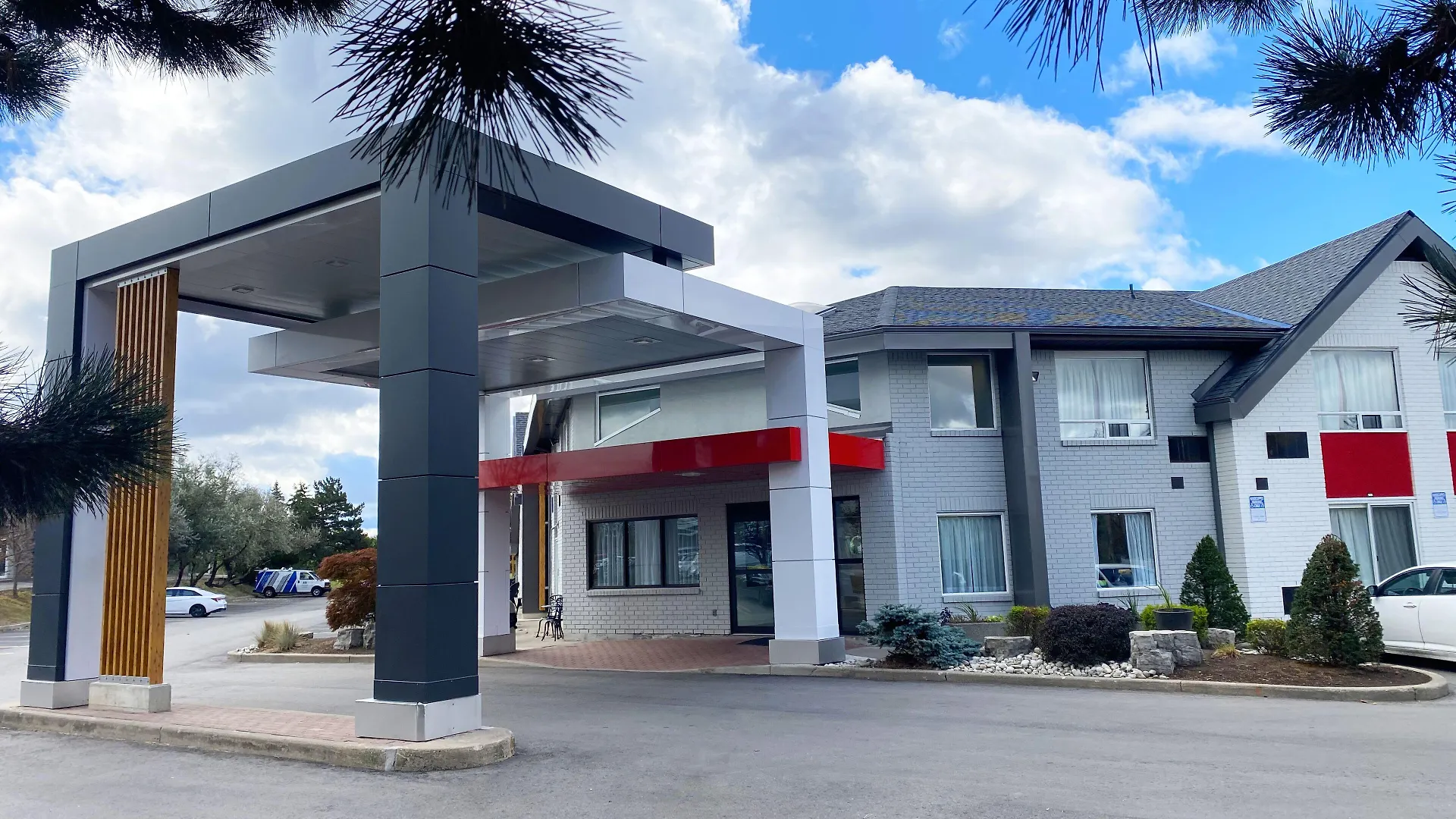 Staying Near Charlottetown Curling Club: 8 Airport Hotels Compared