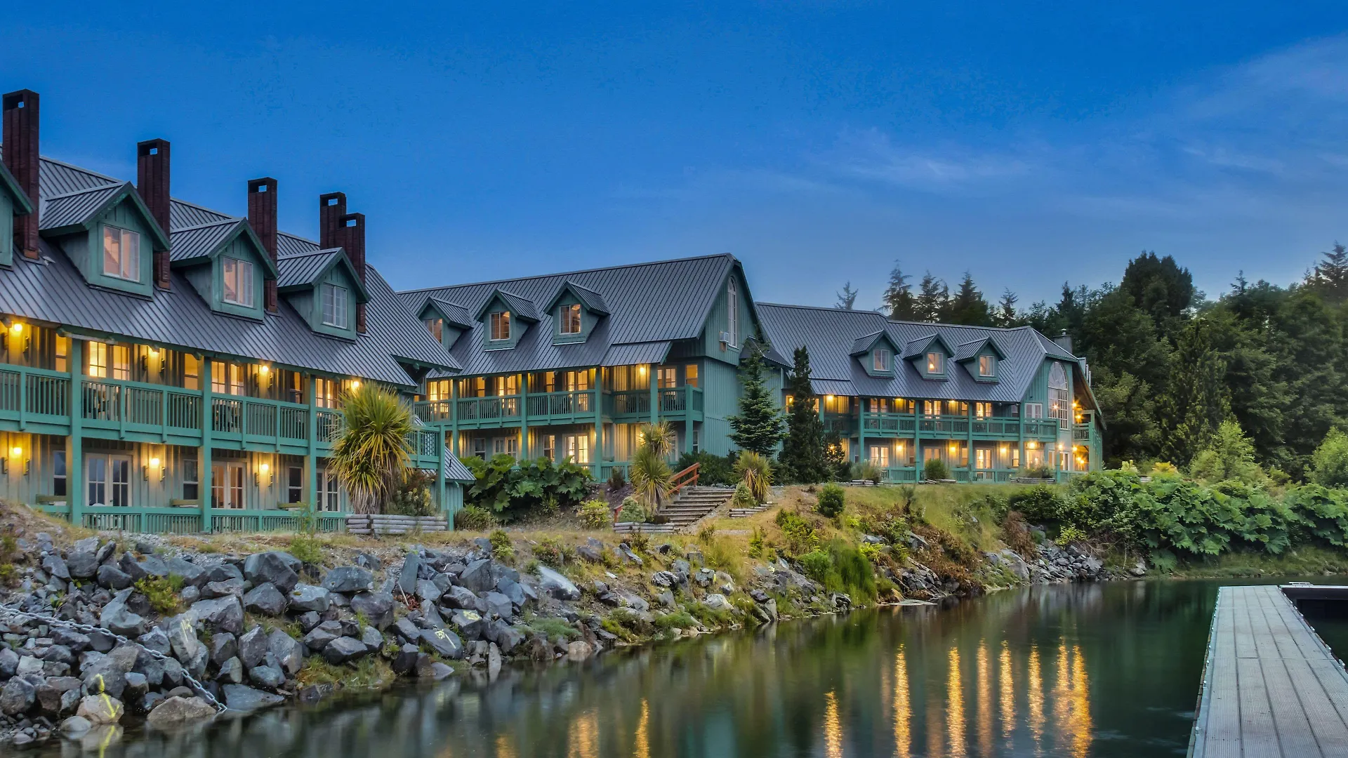 15 Top-Rated Resorts In Canada West You Should Know