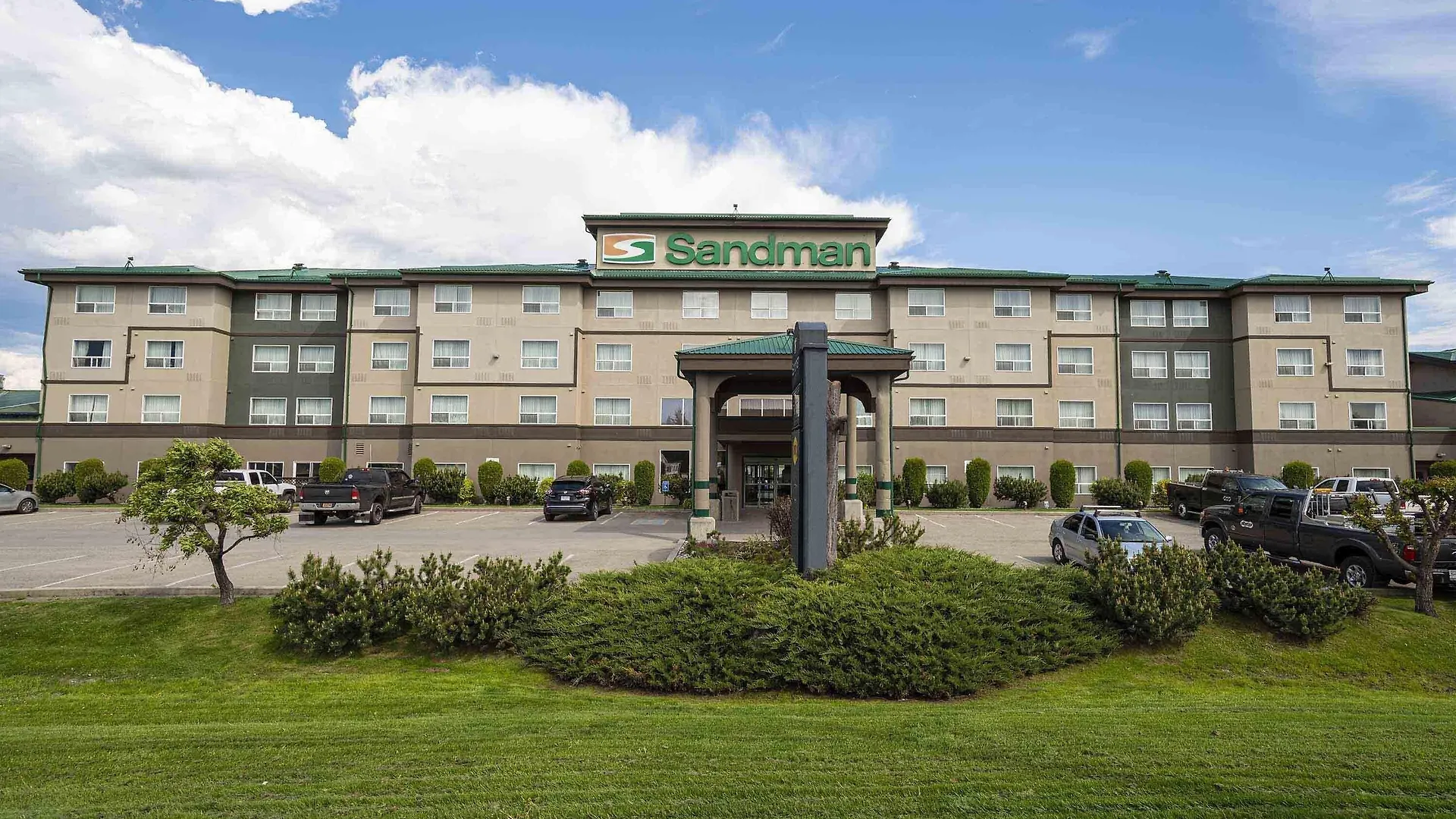 Where to Stay in Canada West: 15 Best Boutique Hotels