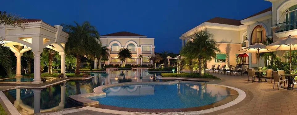 4 Family-Friendly Hotels Near Sheetla Mata Mandir Gurgaon
