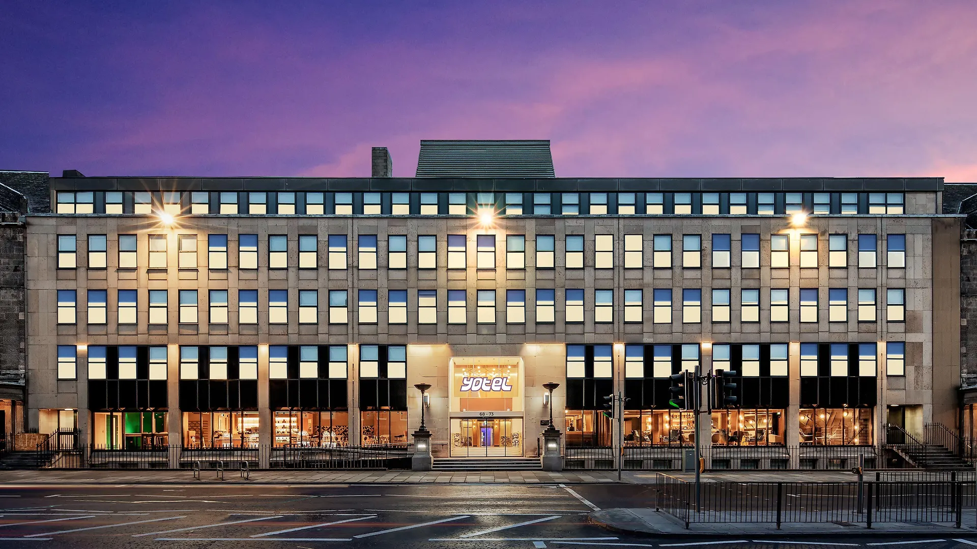 Where to Stay Near Royal Botanic Garden Edinburgh: 13 Central Hotels
