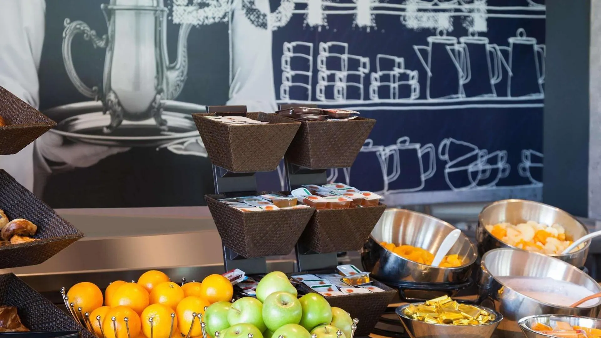 14 Family-Friendly Hotels Near Gorgie City Farm for Easy Edinburgh Access