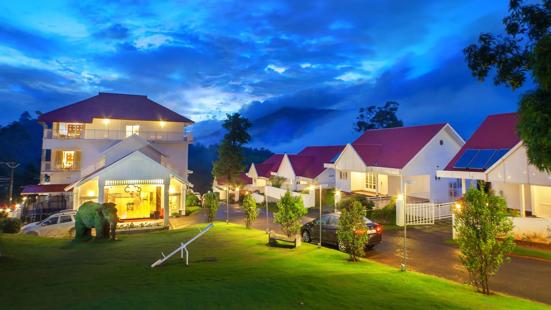 Where to Stay Near Munnar Tea Museum: 9 Family-Friendly Hotels