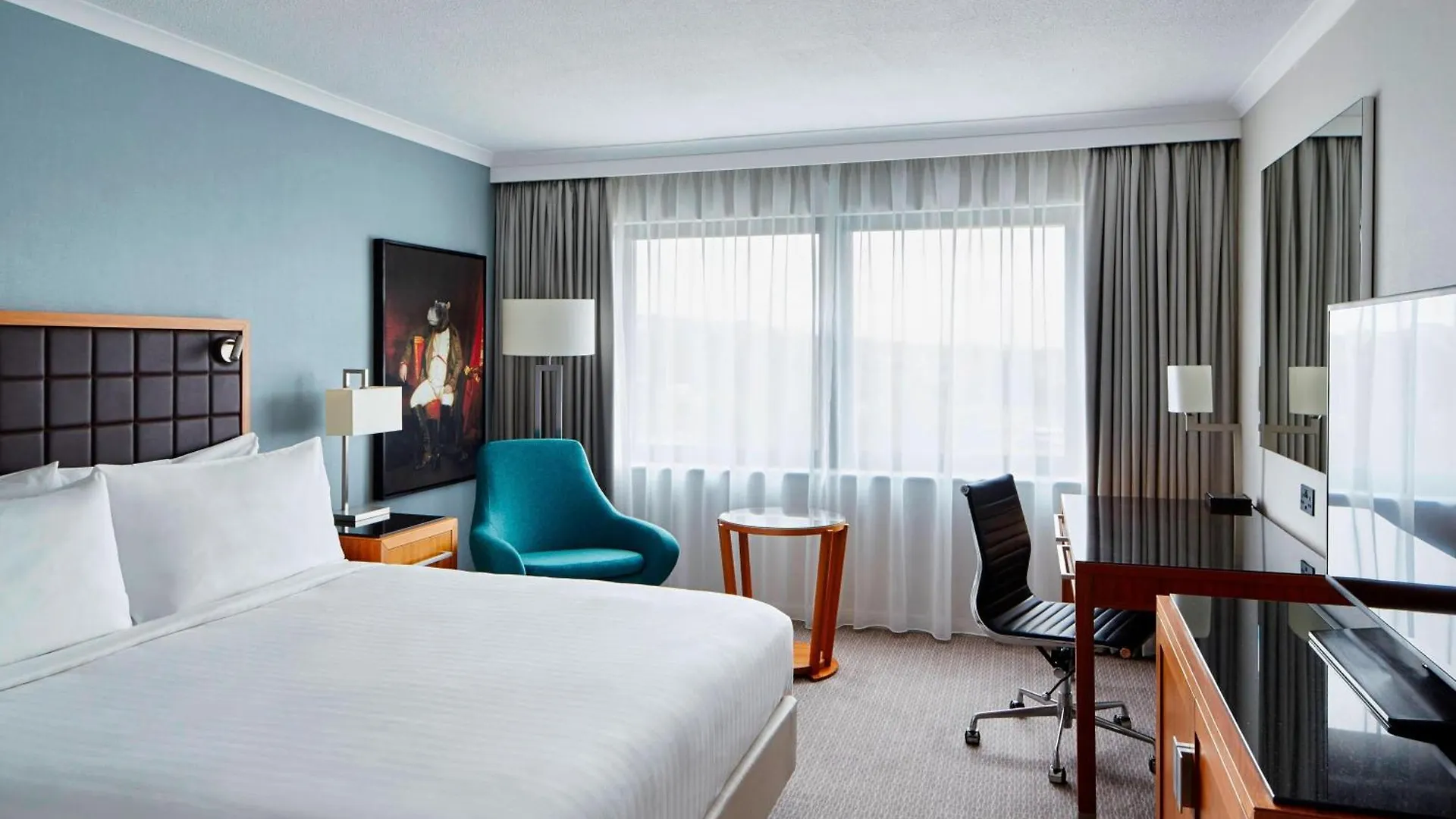 2 Smart Resort Hotels Near Bowlplex Havant Worth Booking