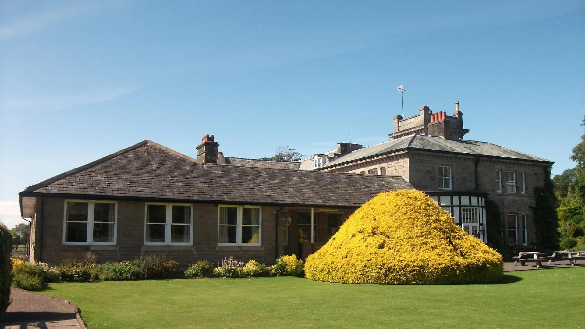 10 Budget Hotels in the Lake District for Smart Travellers