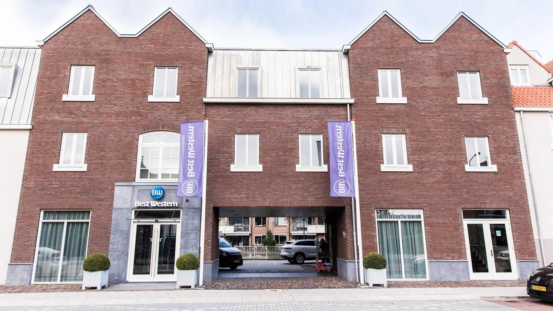 11 Central Hotels Near Kasteel de Haar That Deliver Real Access