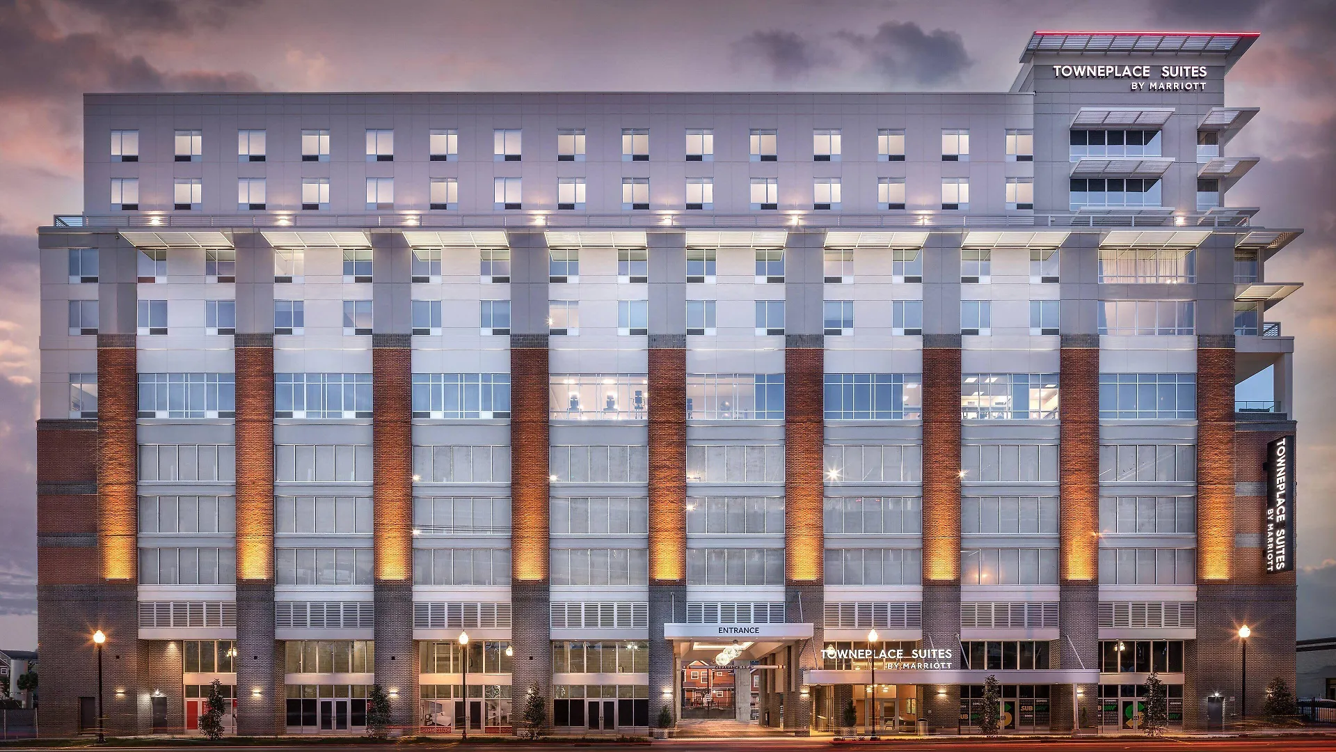 6 Family-Friendly Hotels in Downtown Nashville Worth Booking