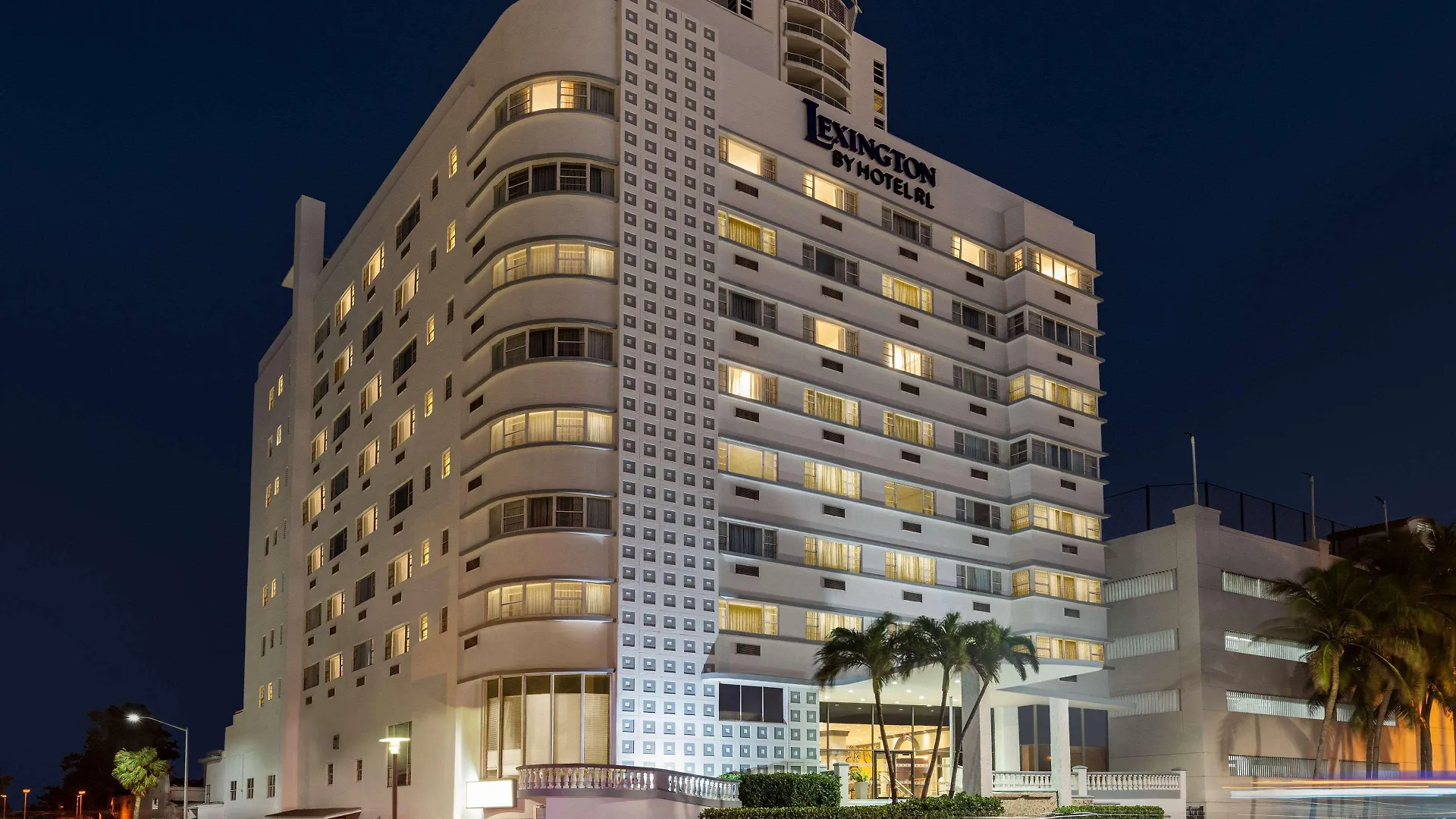 4 Top-Rated Beach Hotels In Mid-Beach, Miami Beach
