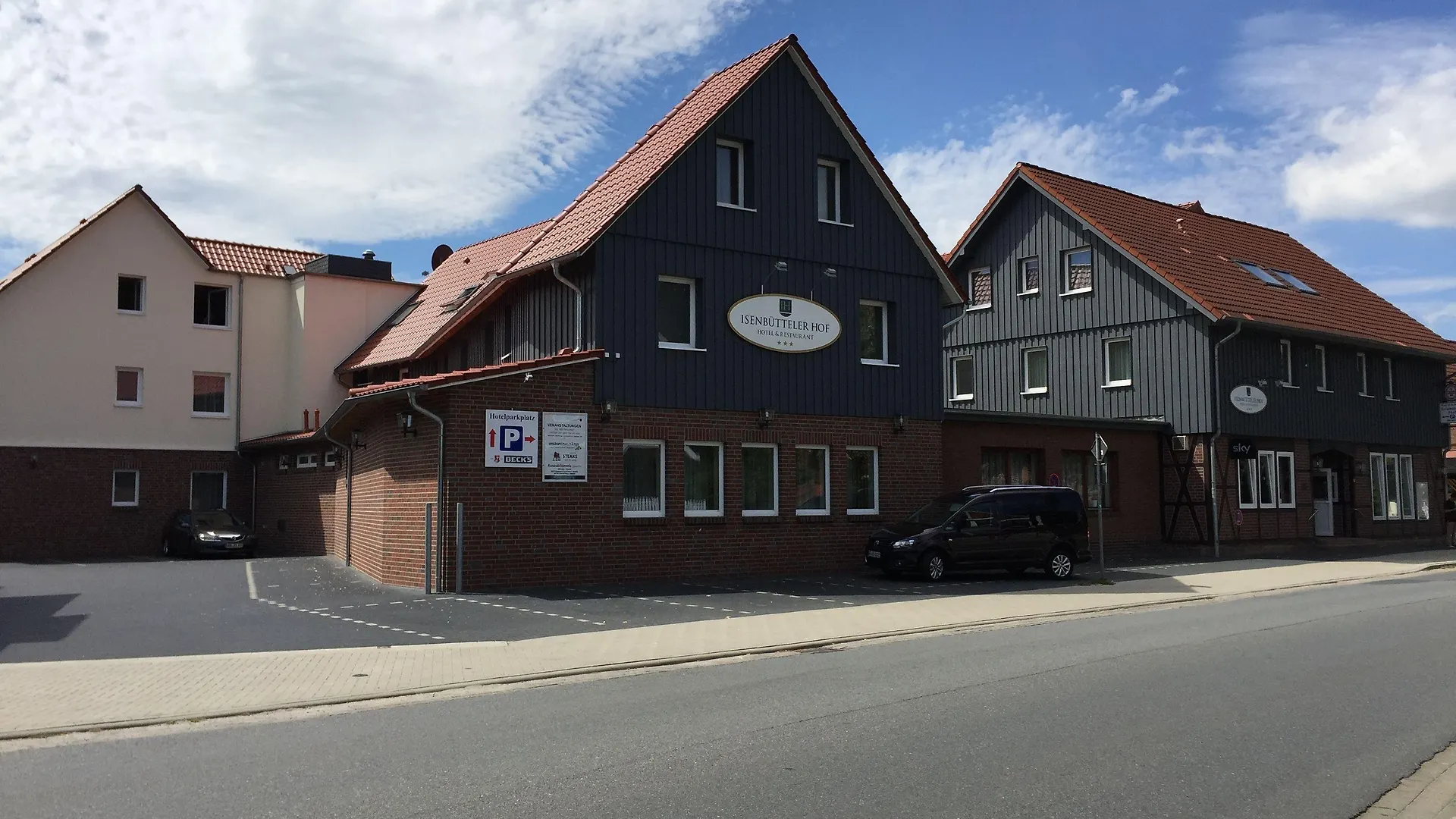 Staying In Lower Saxony: 15 Budget Hotels Compared