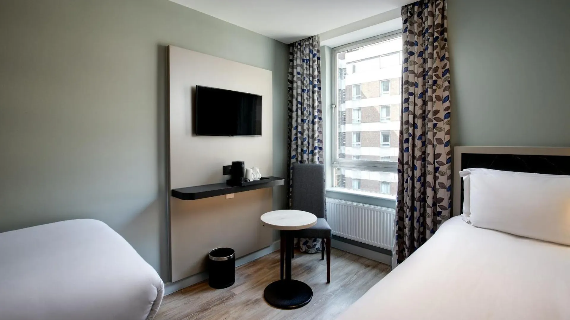 Where to Stay Near British Museum: 5 Family Hotels Reviewed