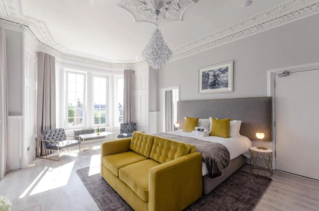 4 Smart Budget Hotels Near Colville Park Golf Club