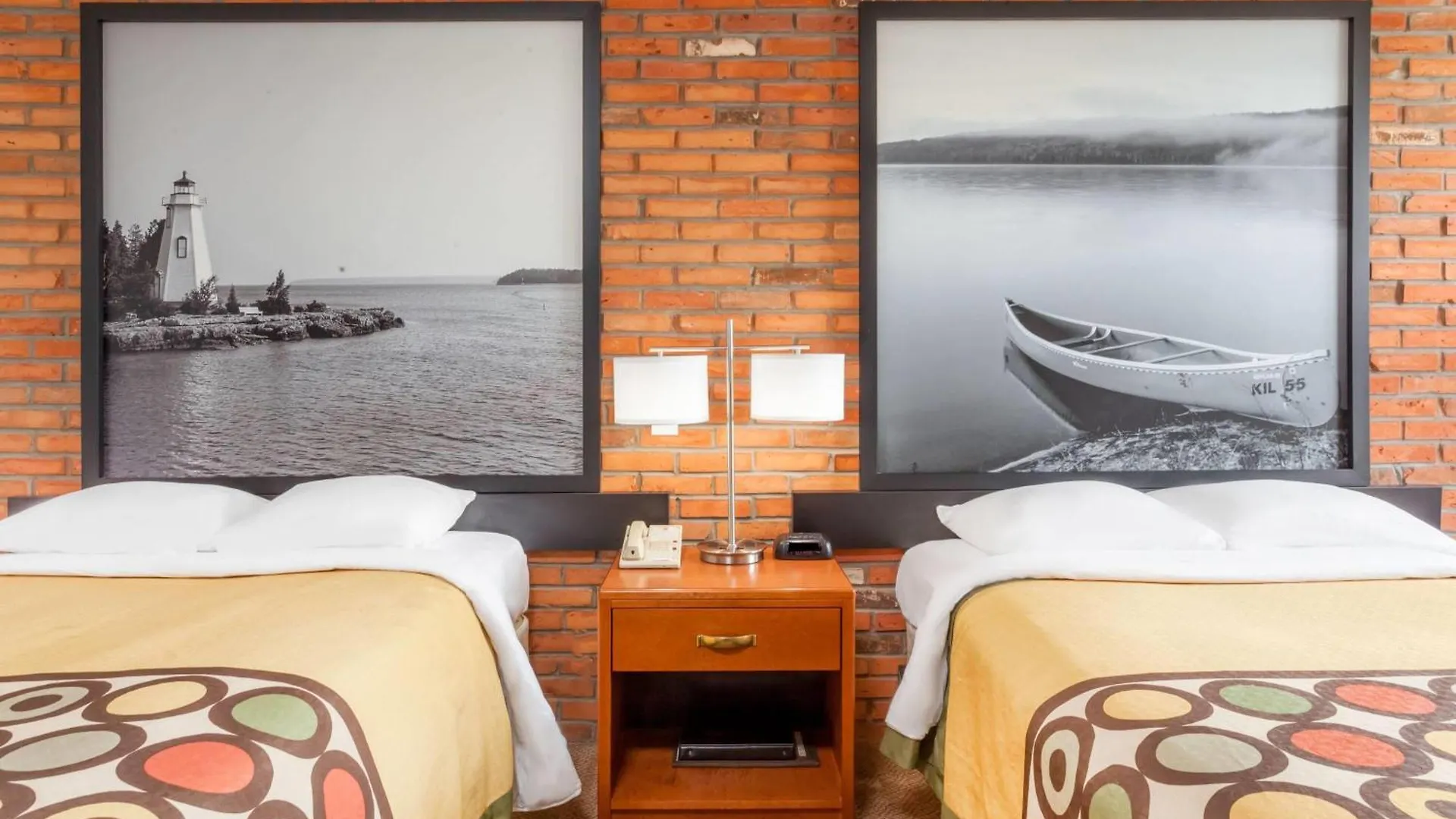 8 Budget Hotels in Northeastern Ontario Worth Booking