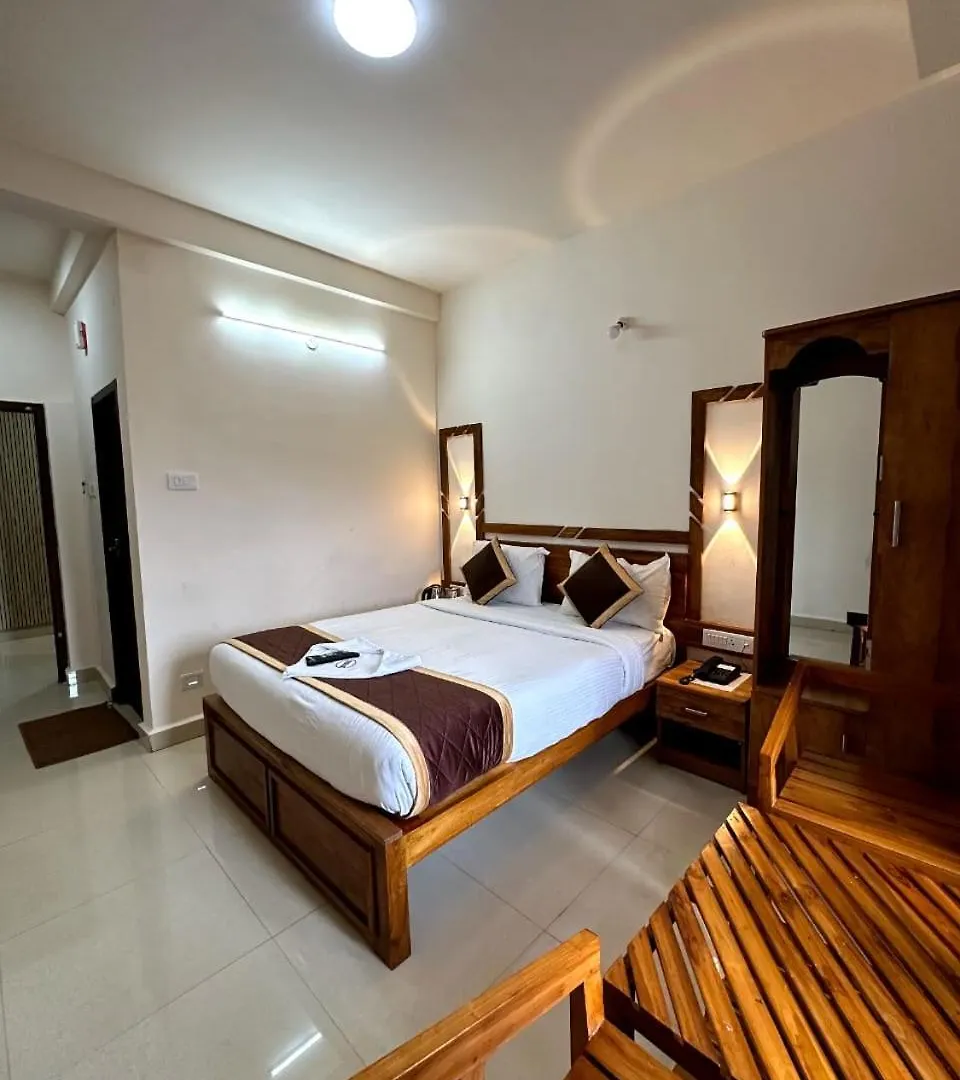 4 Hotels Near Government Rose Garden for Easy Ooty Access