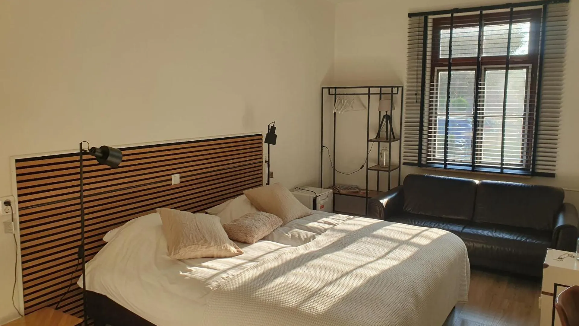 4 Best Hotels for Couples Near Kasteel Geusselt to Book Now