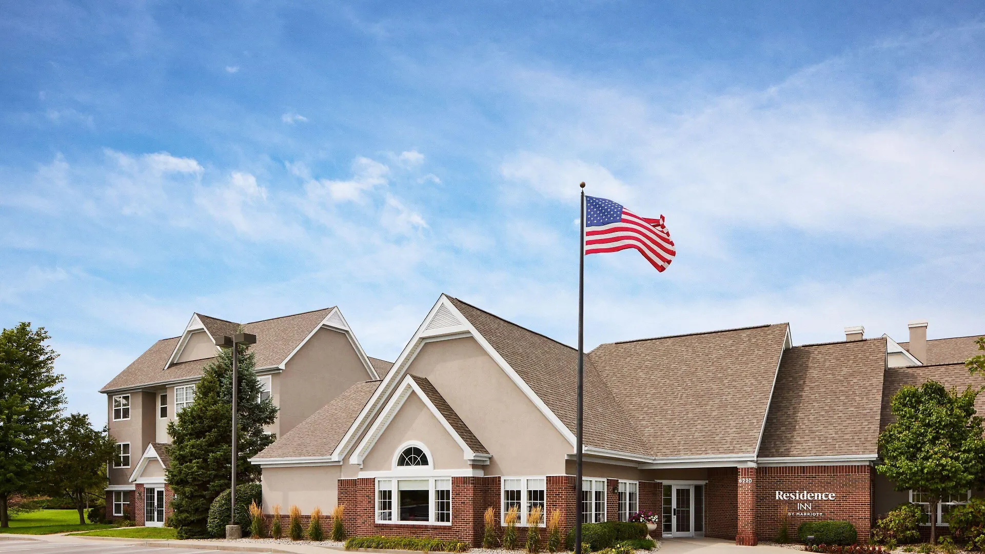 7 Business Hotels Close to Gustafson Park Indianapolis