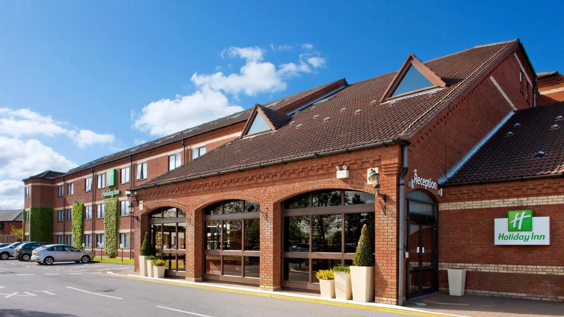 5 Family Hotels Close to Bowthorpe Marsh Worth Booking