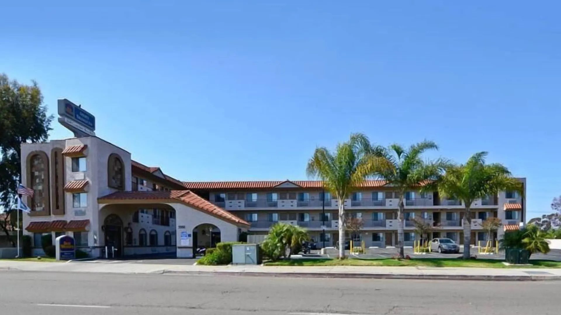 Where to Stay Near Marinello School of Beauty: 4 Budget Hotels