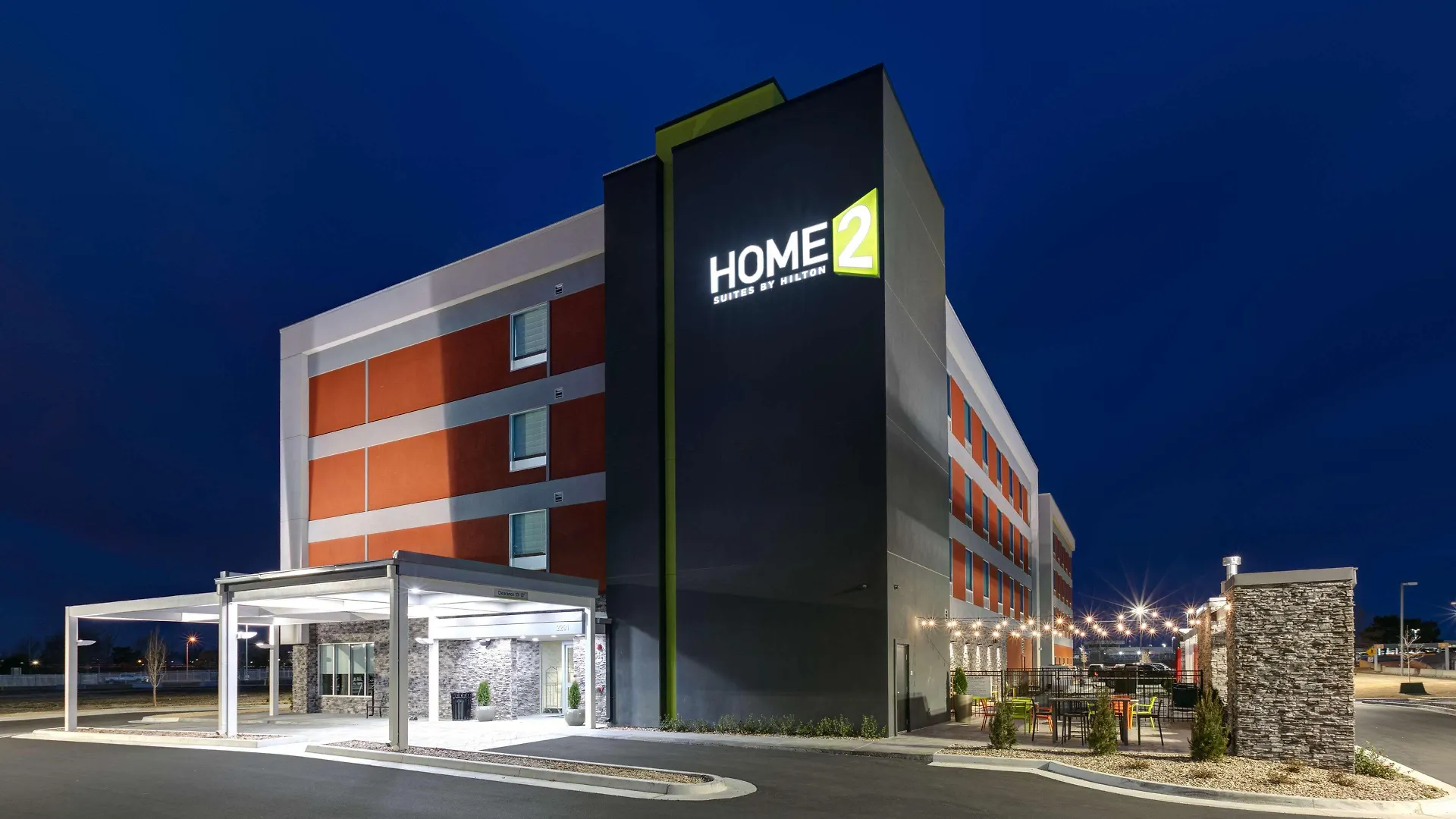 4 Business Hotels Near Chapman Stadium Worth Booking
