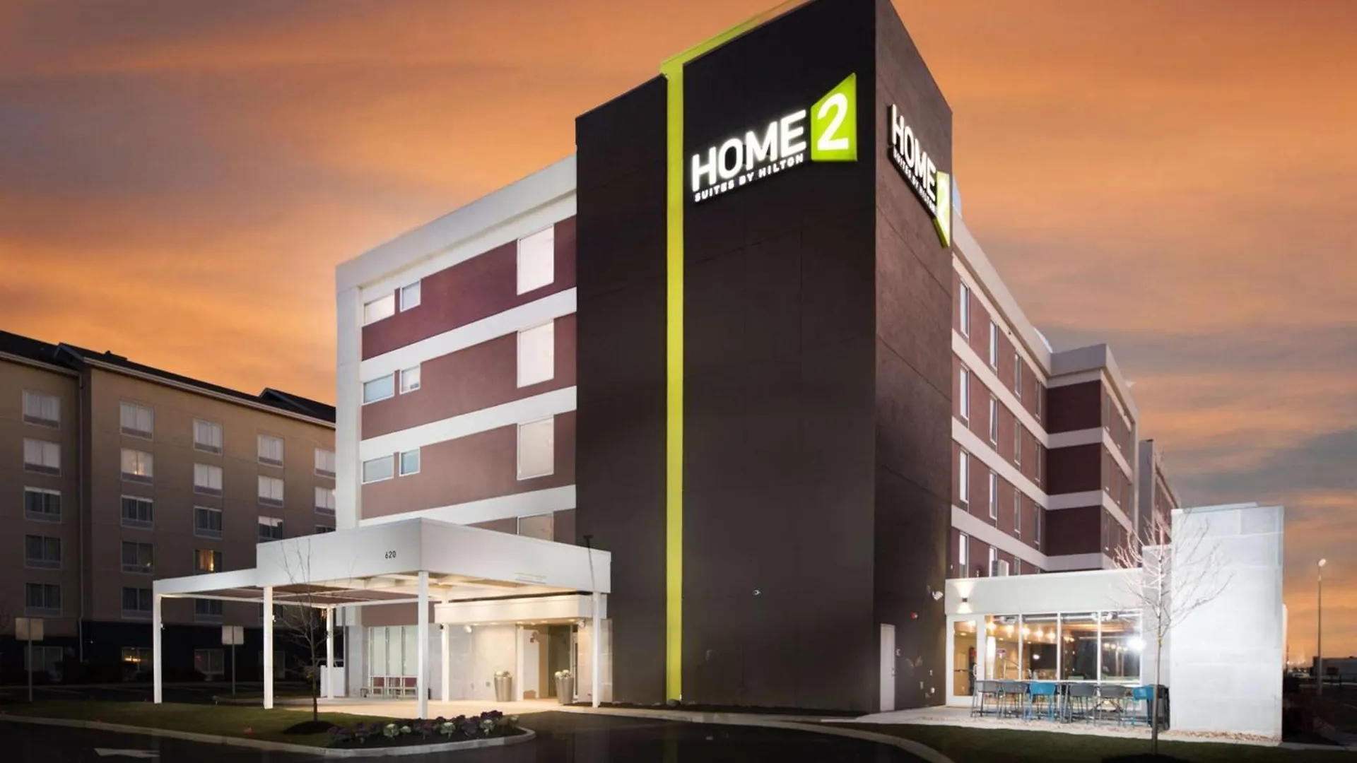4 Airport Hotels Close to Assembly Hall in Newark