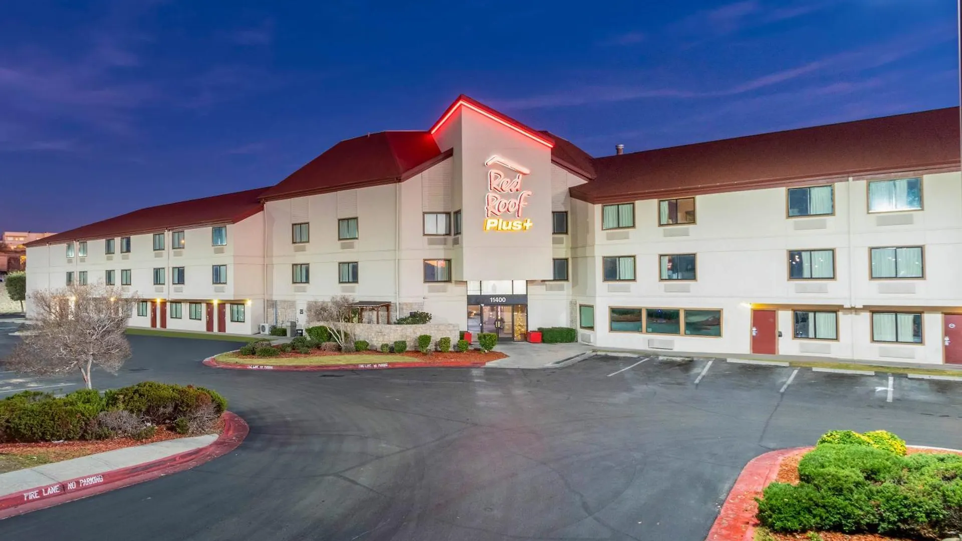 Staying Near Ascarate Park: 6 Business Hotels Compared