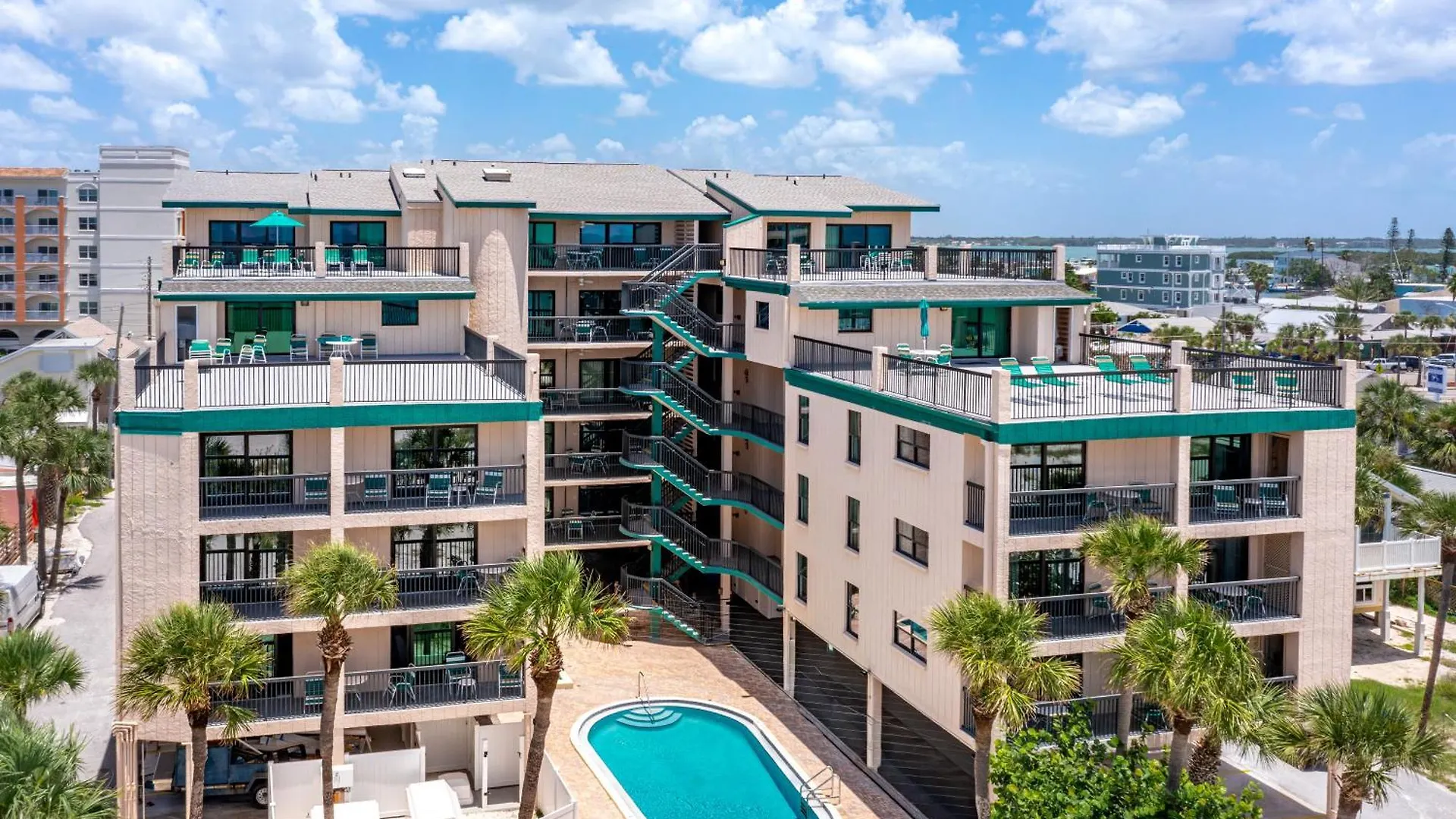 4 Family Hotels Near Pass-a-Grille Worth Booking Now