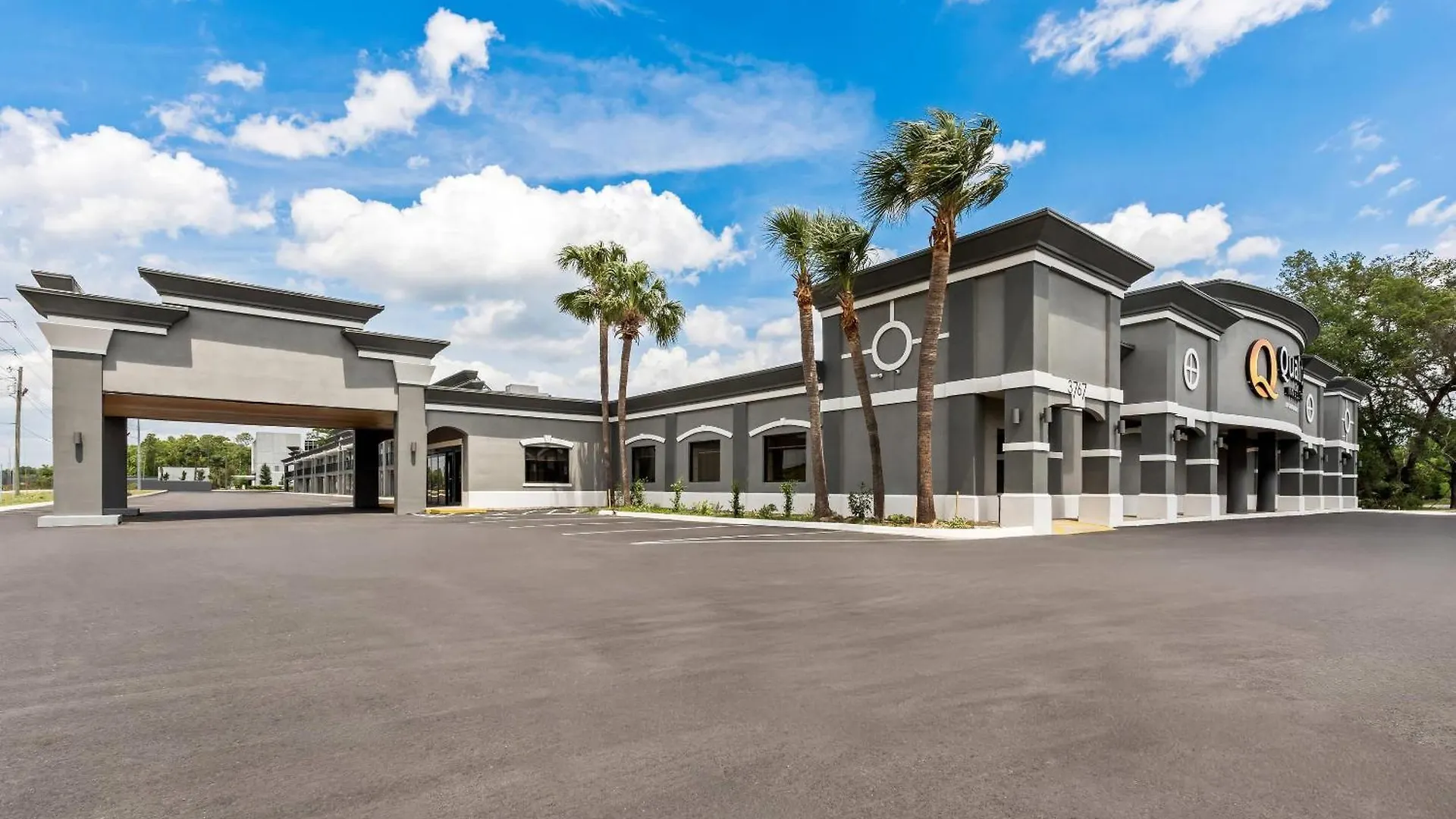 4 Golf Hotels Near Tuscawilla Park for Course Access