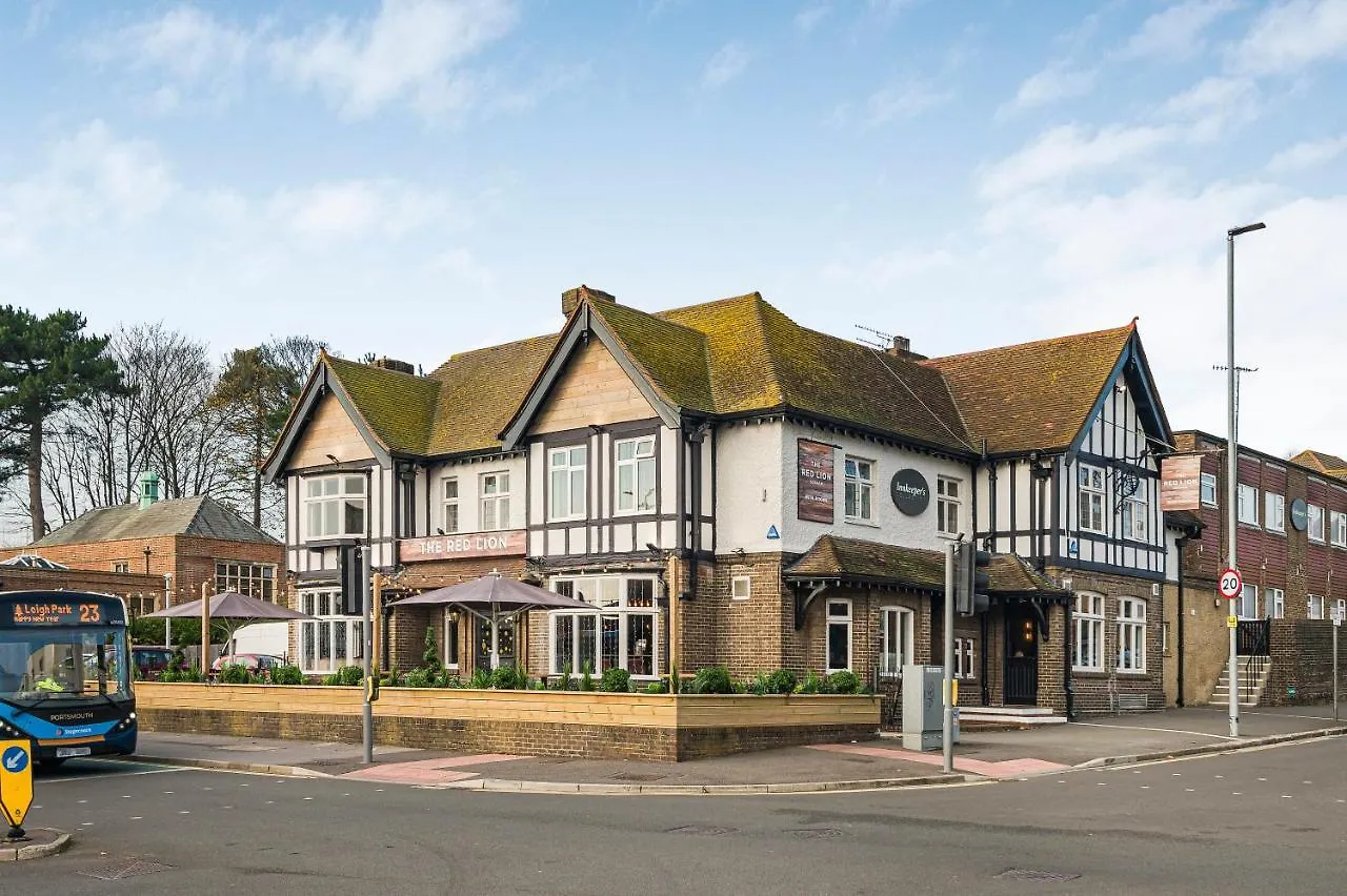 2 Family Hotels Near Staunton Country Park Worth Booking