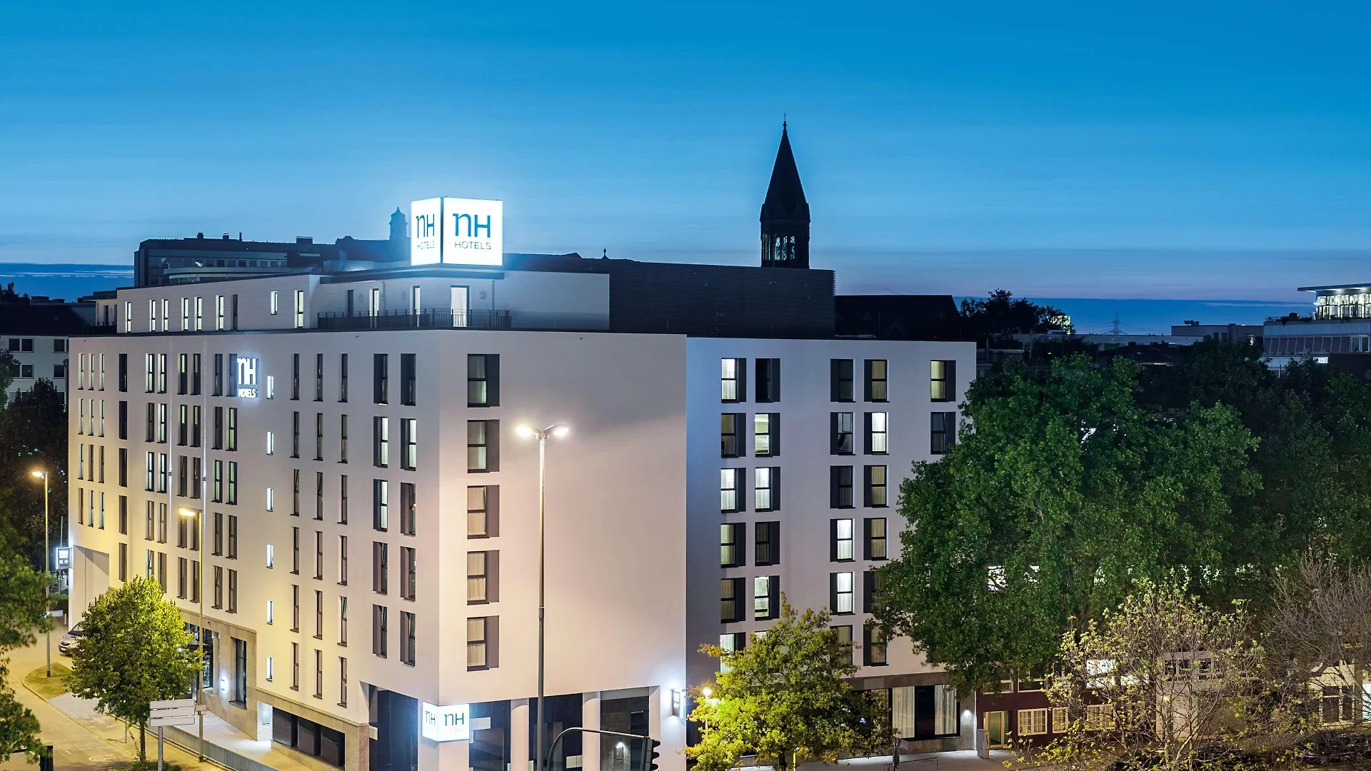 2 Reviewed Hotels Close to Nikolaus Church, Gelsenkirchen