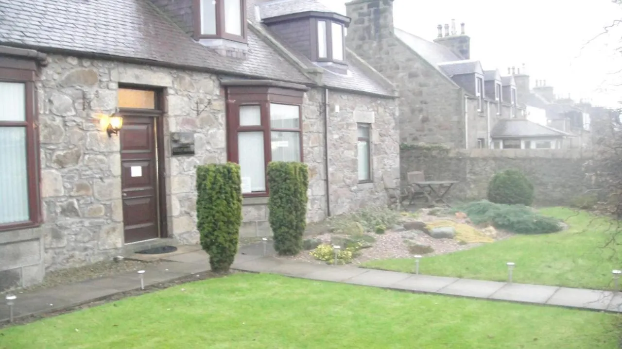 Where to Stay Near Millennium Village: 5 Airport Hotels in Aberdeen