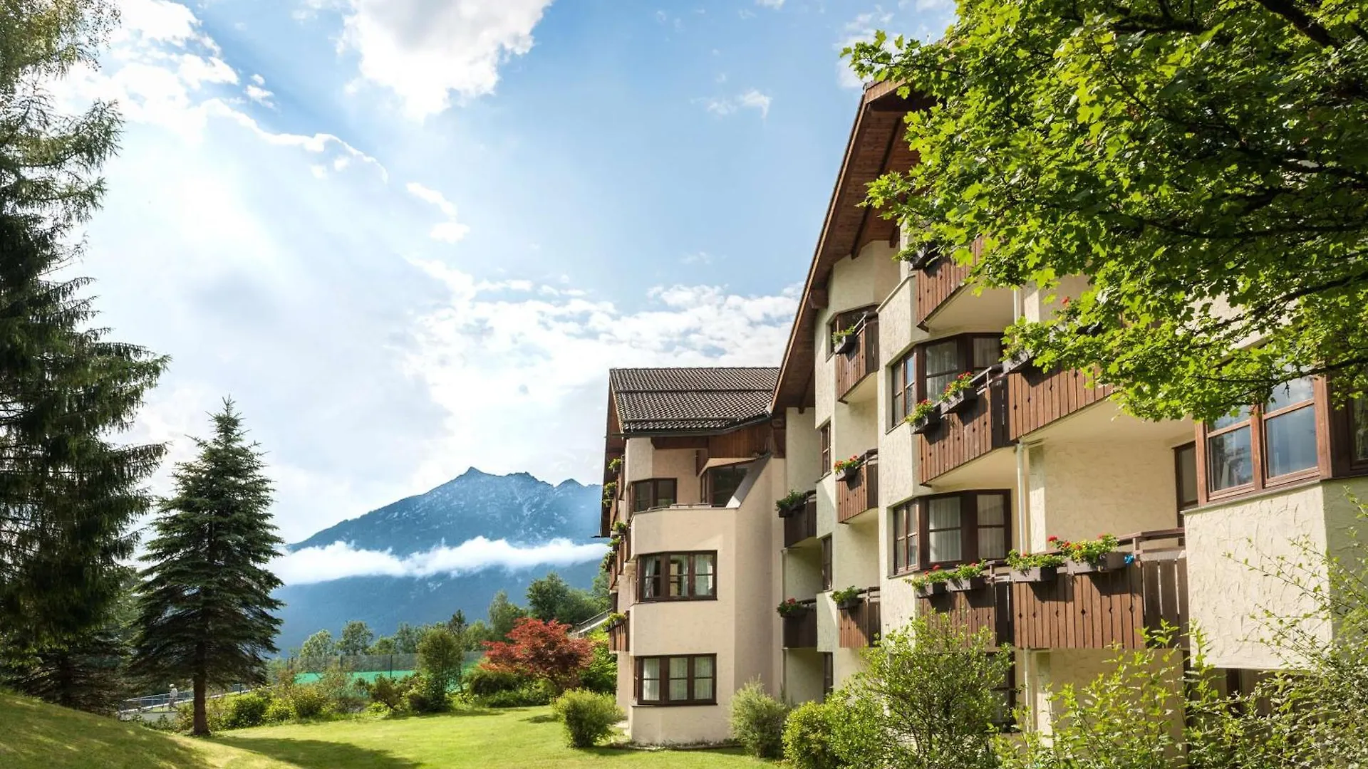 4 Resorts Close to King's House on Schachen Worth Booking