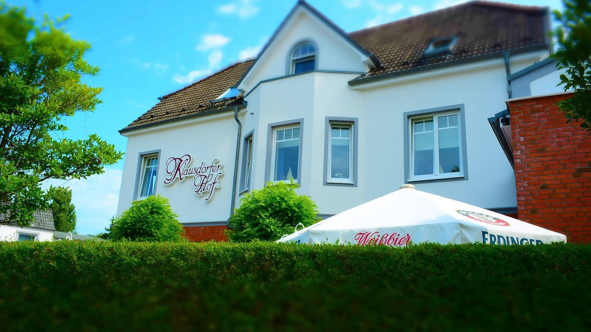 4 Design Hotels Near Leuchtturm Holtenau That Stand Out