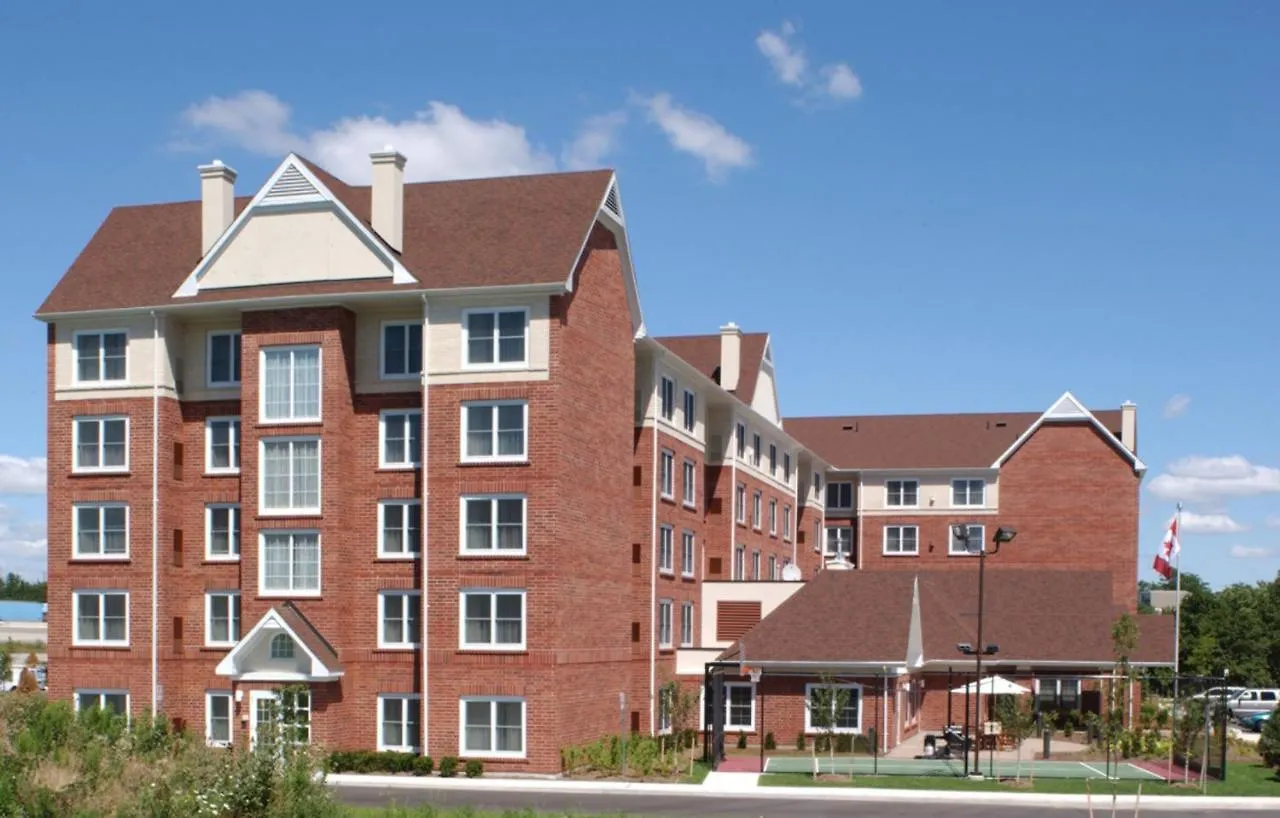 4 Golf Hotels Close to Mississauga Convention Centre