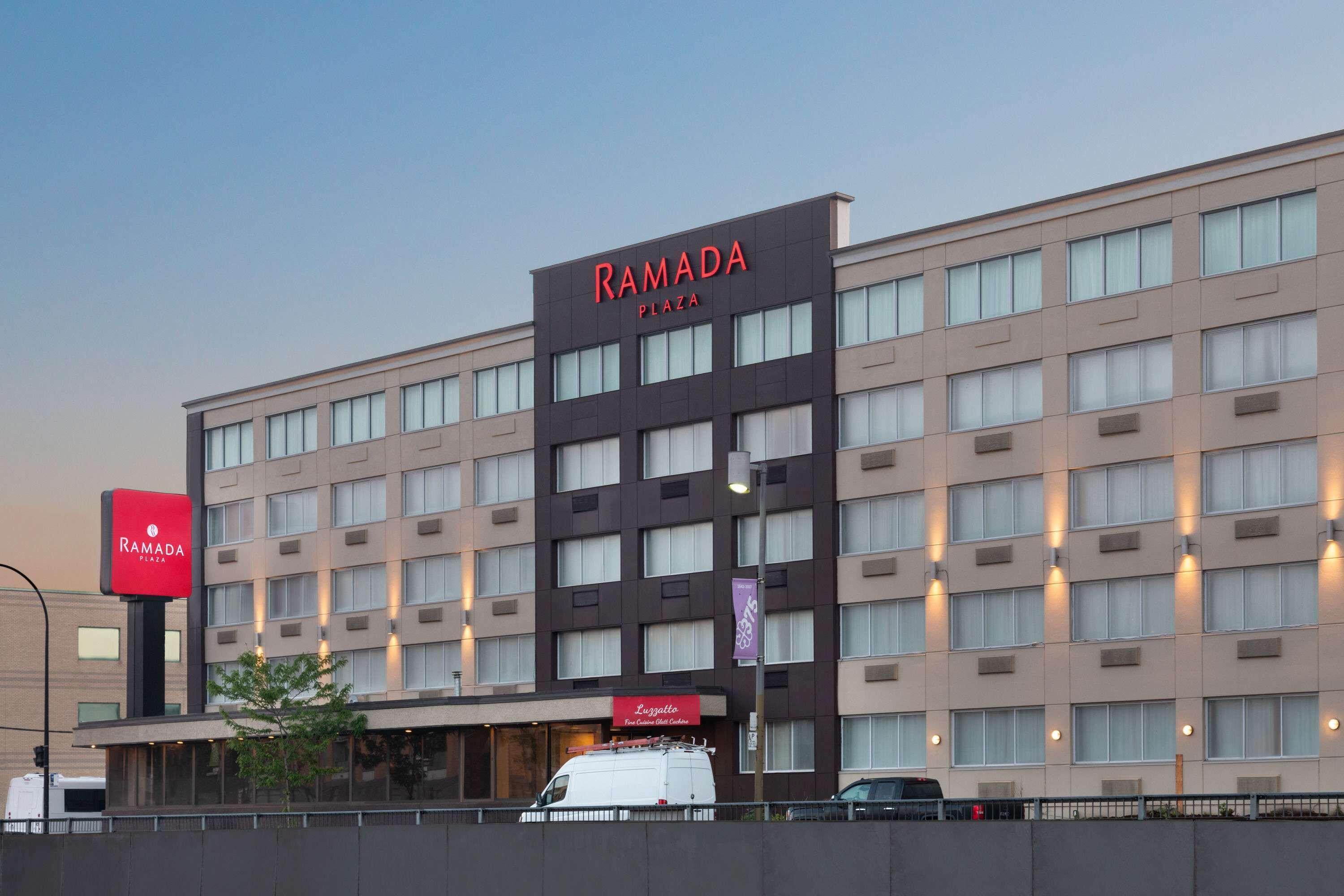 7 Business Hotels Near Beaver Lake for Corporate Stays