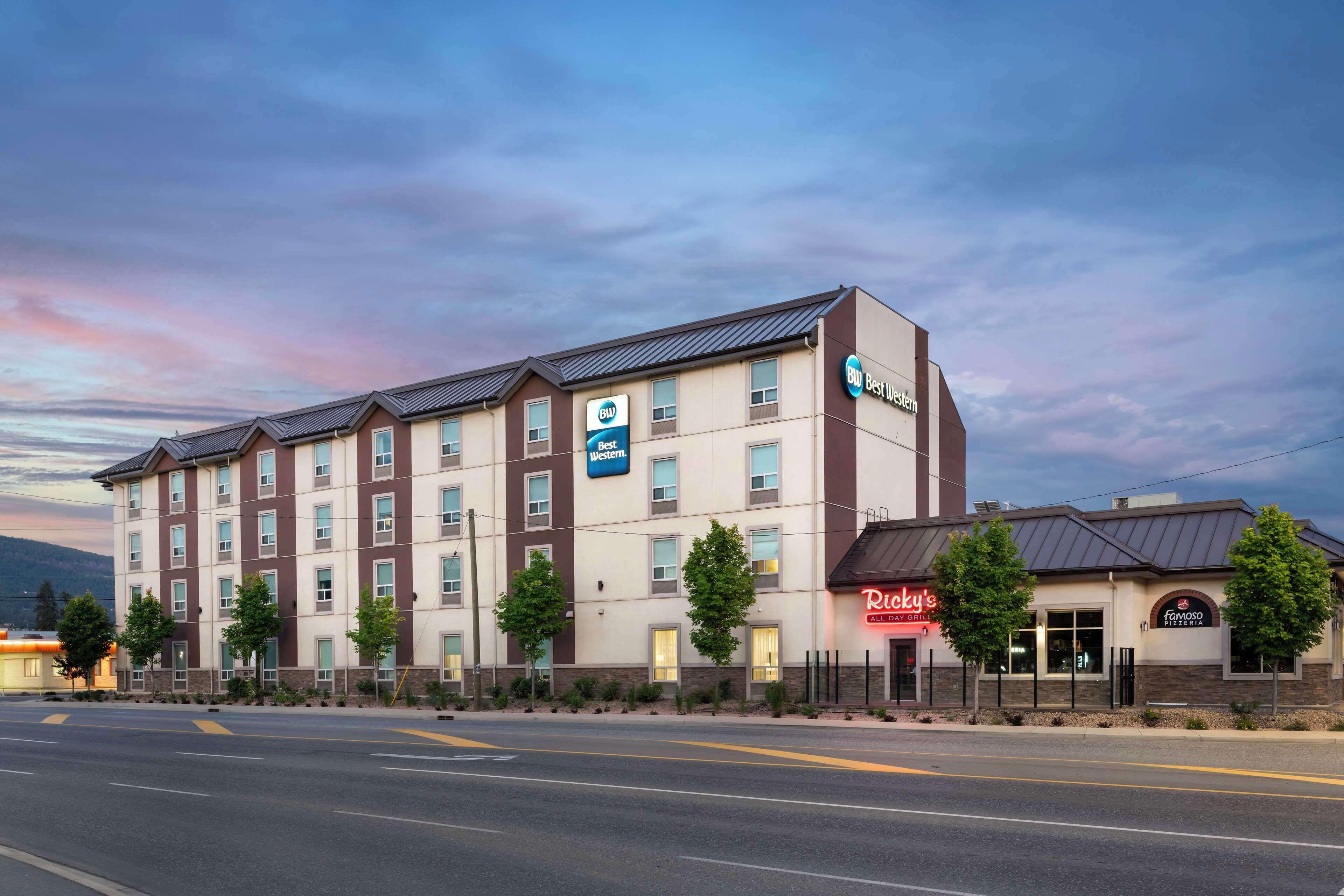 4 Standout Design Hotels Close to Kalamalka Lake Provincial Park