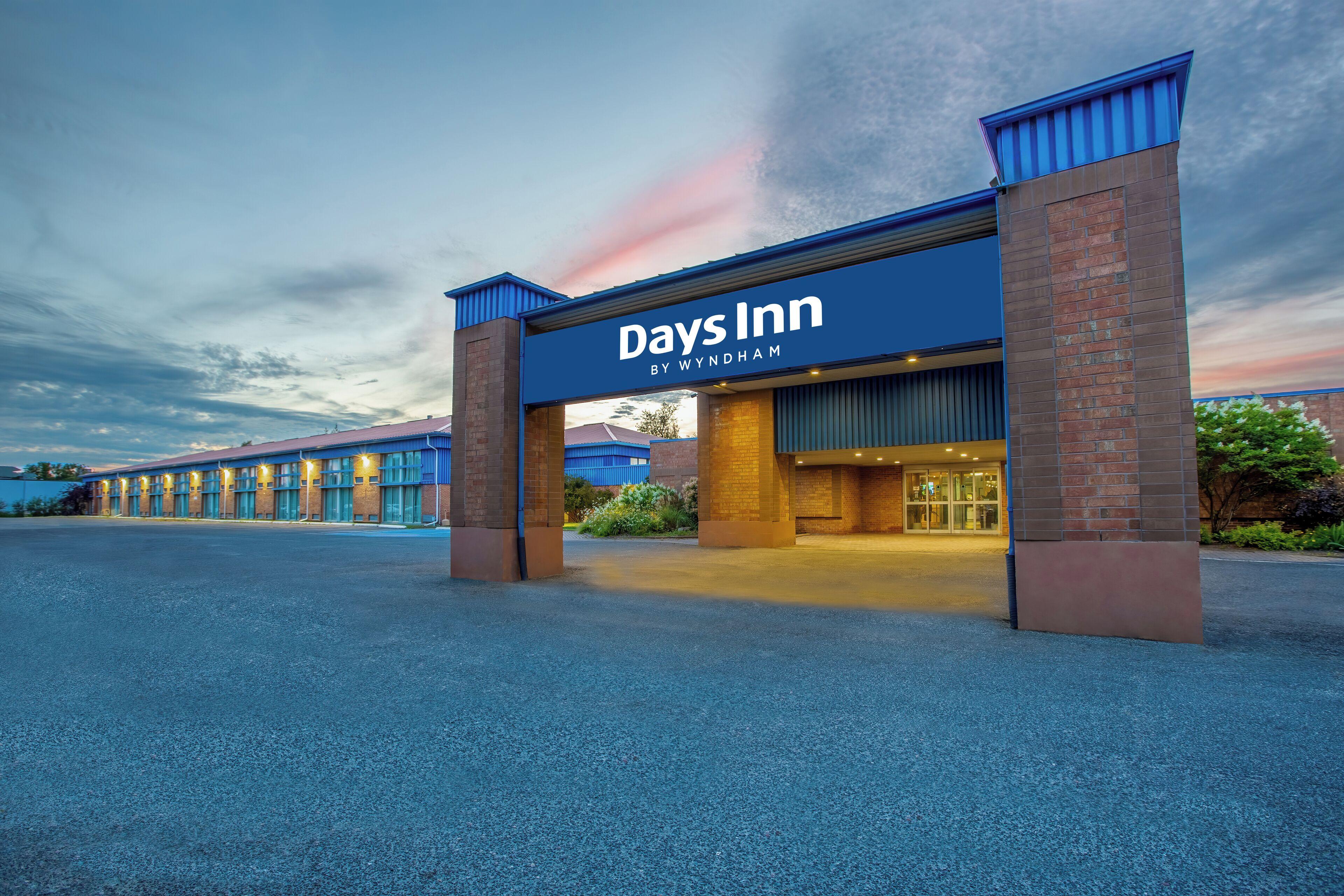 5 Three-Star Hotels Near Rocks Athletics Sudbury Worth Booking