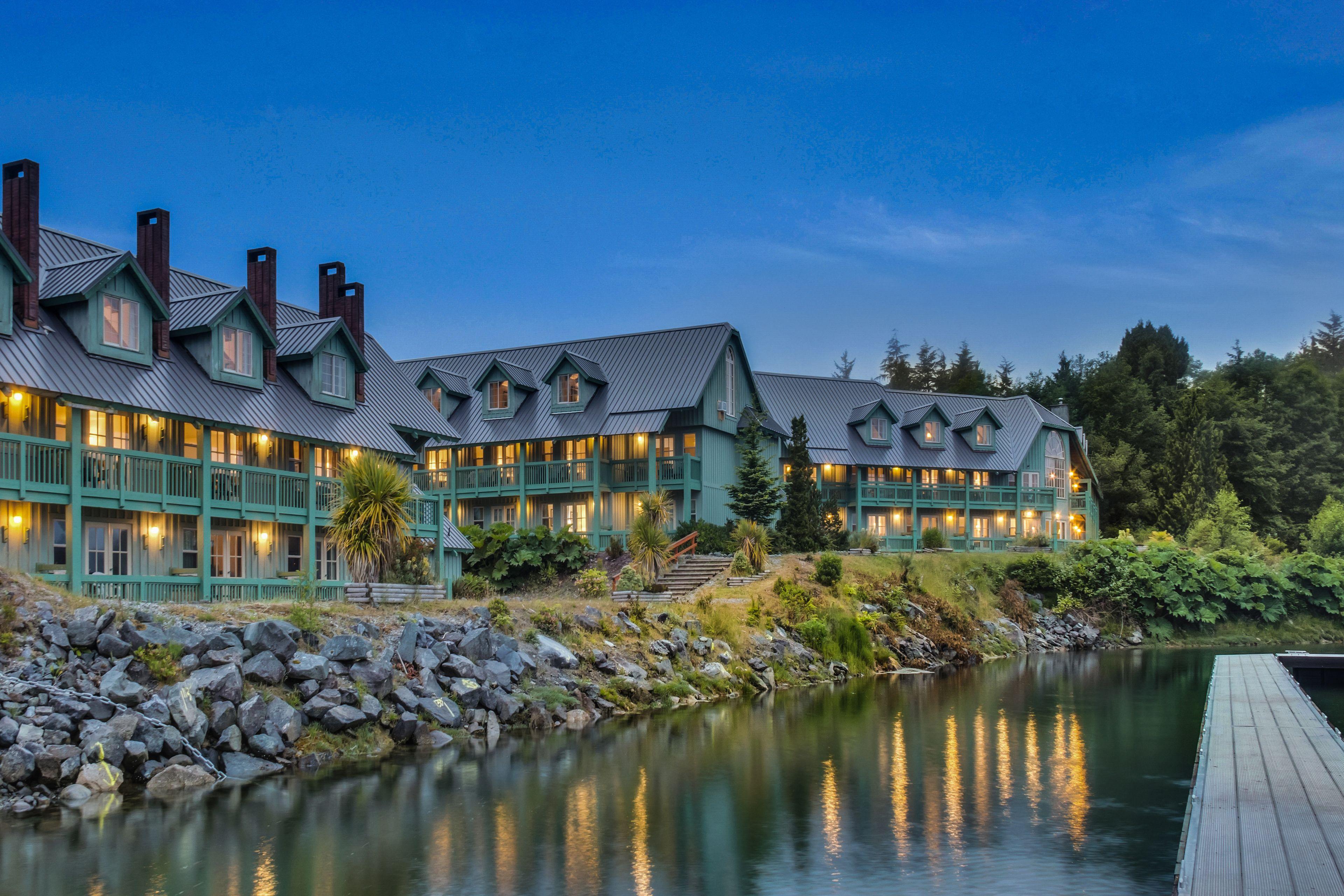 15 Top-Rated Resorts In Canada West You Should Know