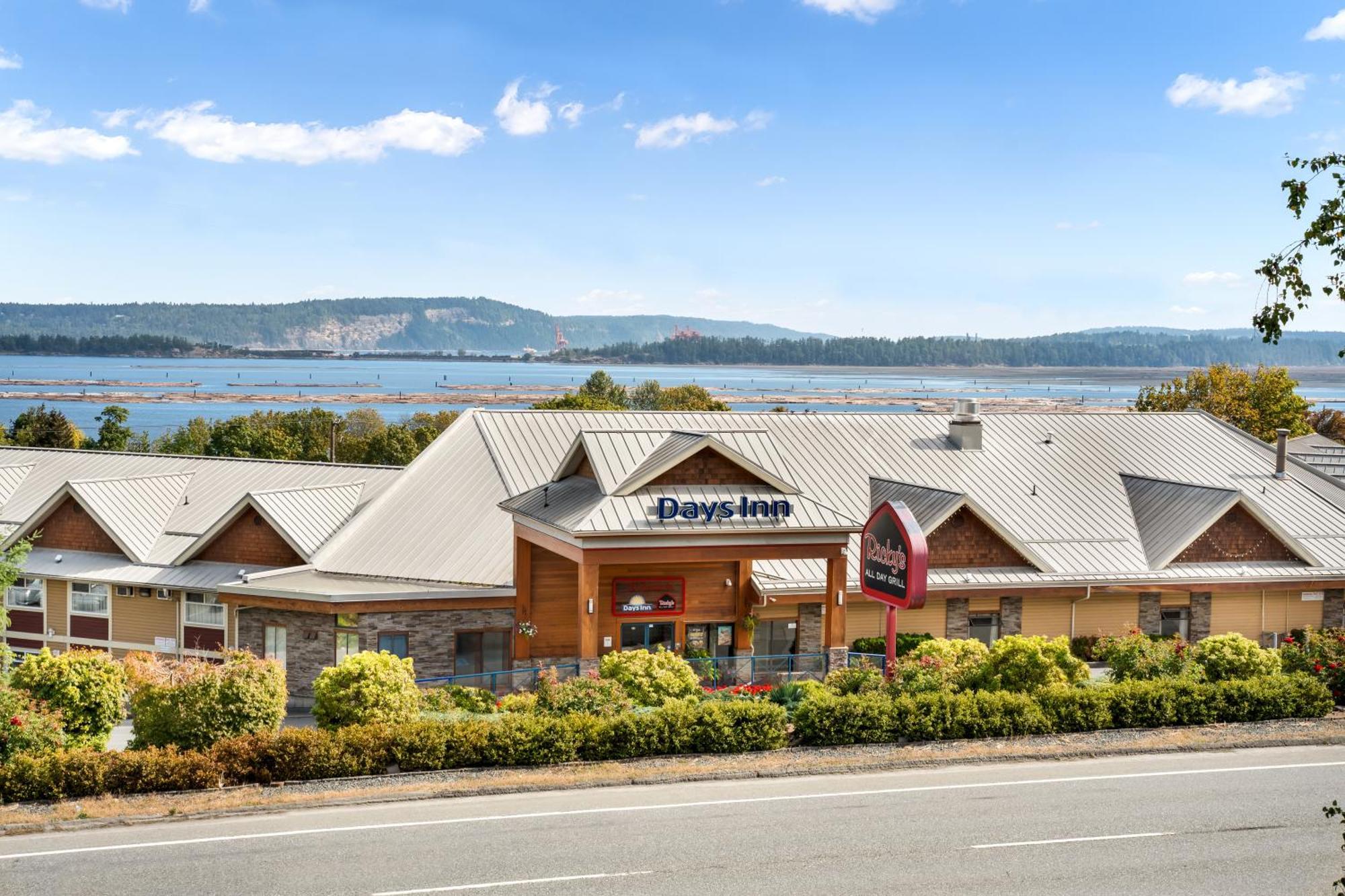 12 Airport Hotels in Vancouver Island Worth Booking