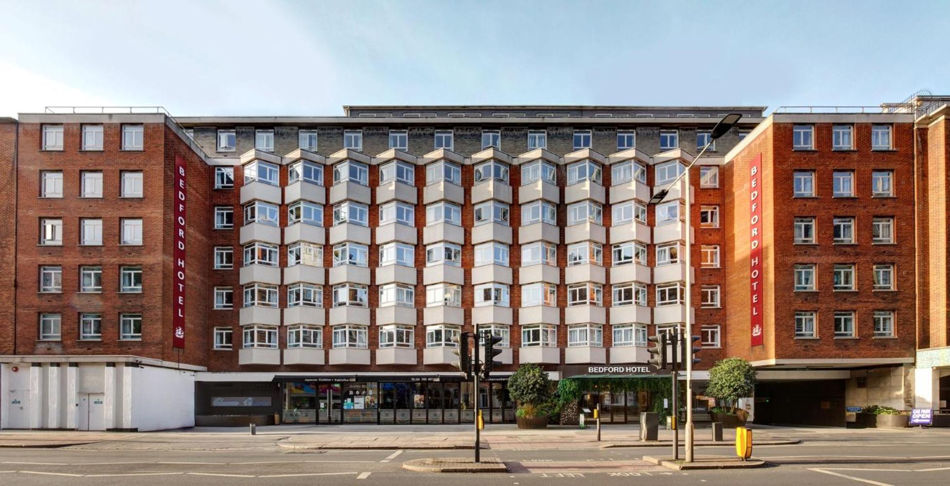 Where to Stay in London: 14 Central Hotels Accessible from Cricklewood