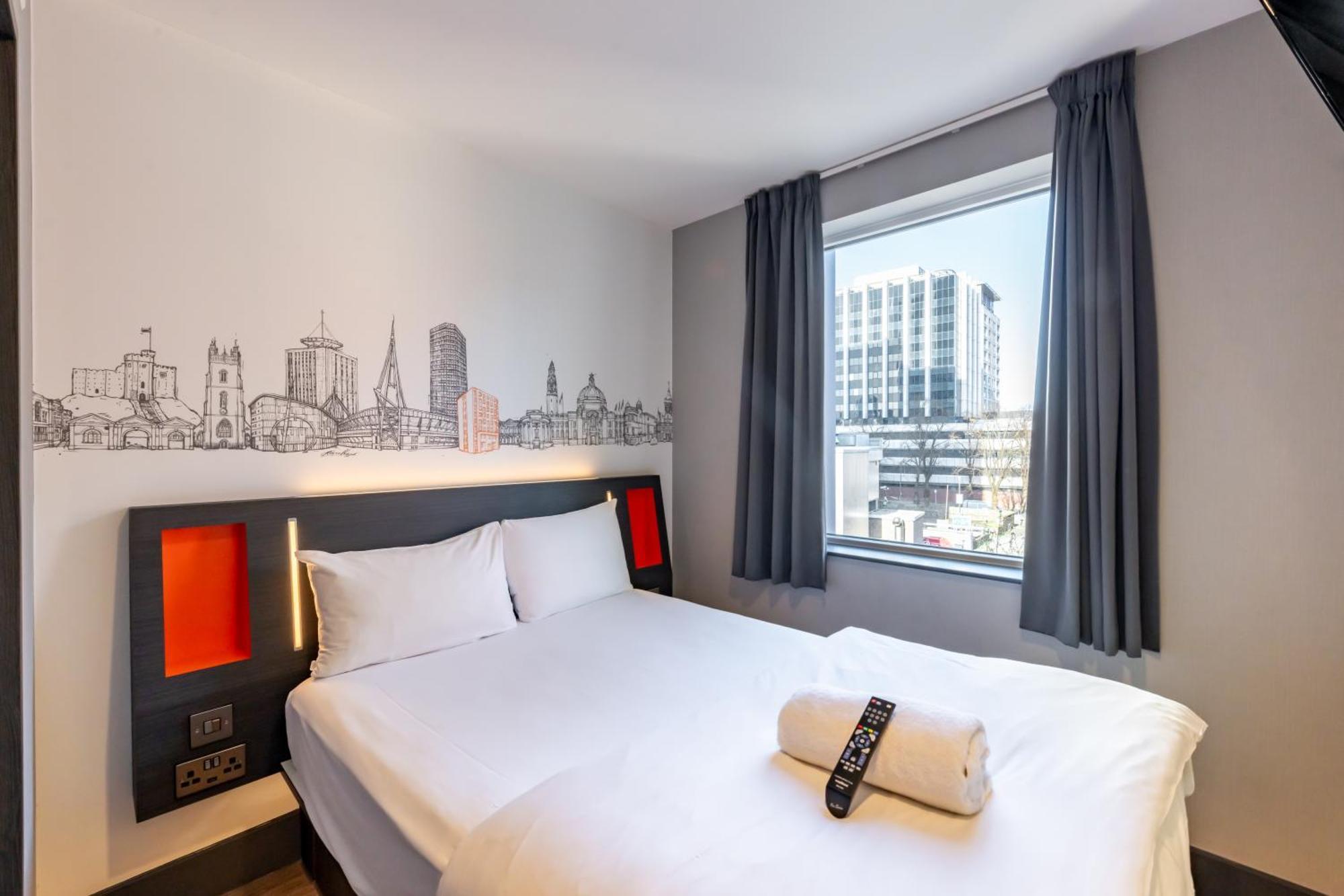 13 Top-Rated Central Hotels in Cardiff City Centre