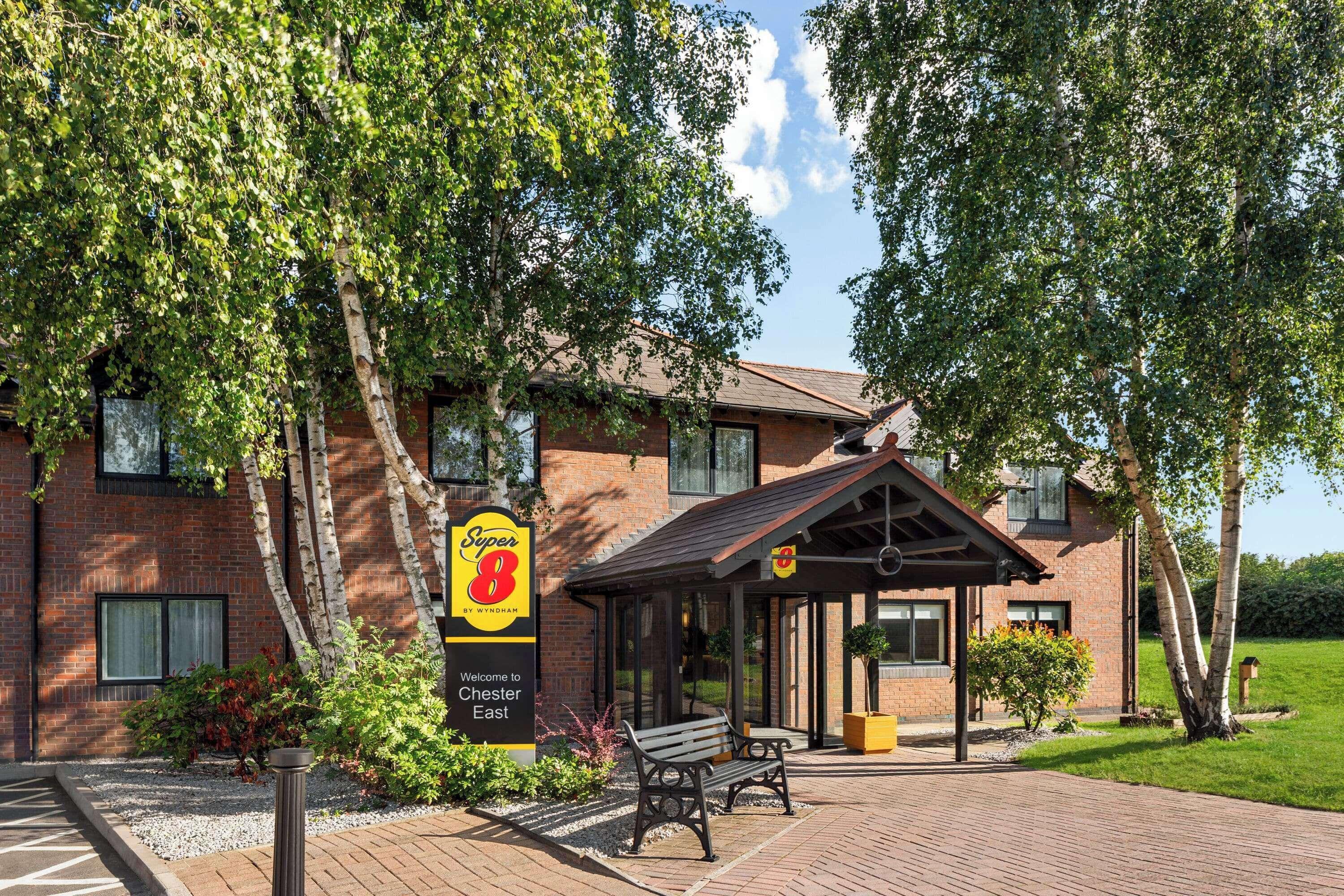 15 Hotels Close to Chester Zoo That Deliver on Location