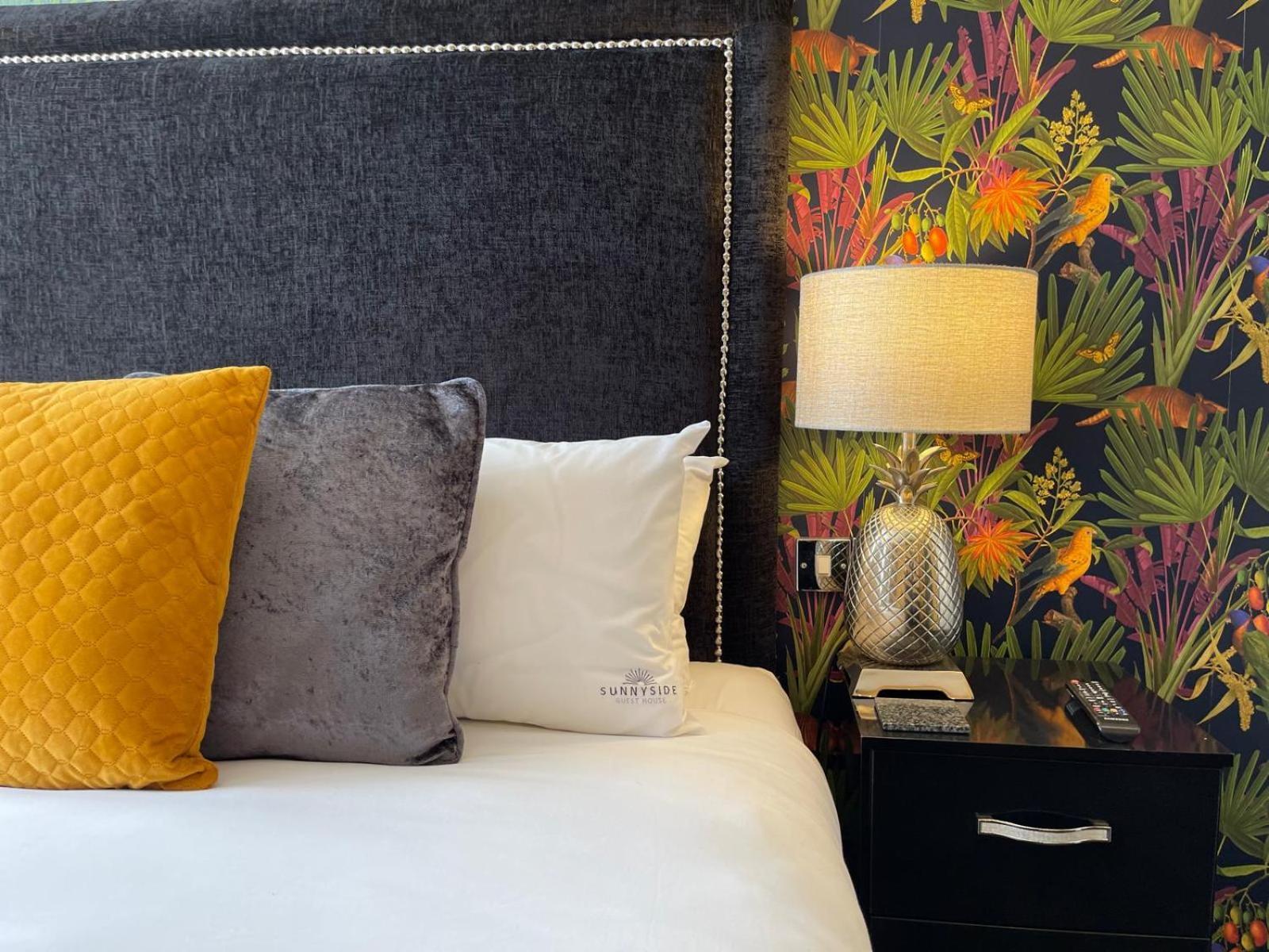 8 Central Southport Hotels Near British Lawnmower Museum