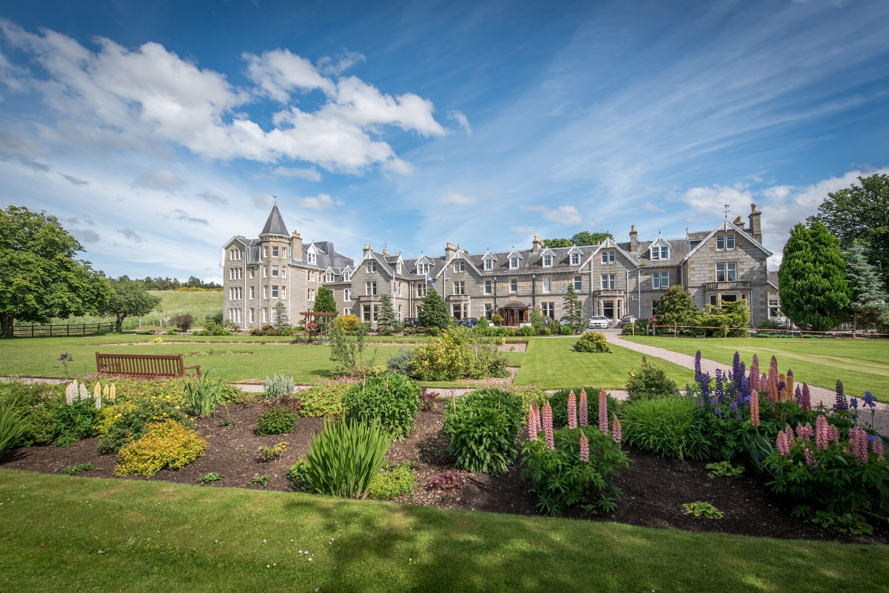 8 Central Hotels Close to Boat of Garten Golf Club