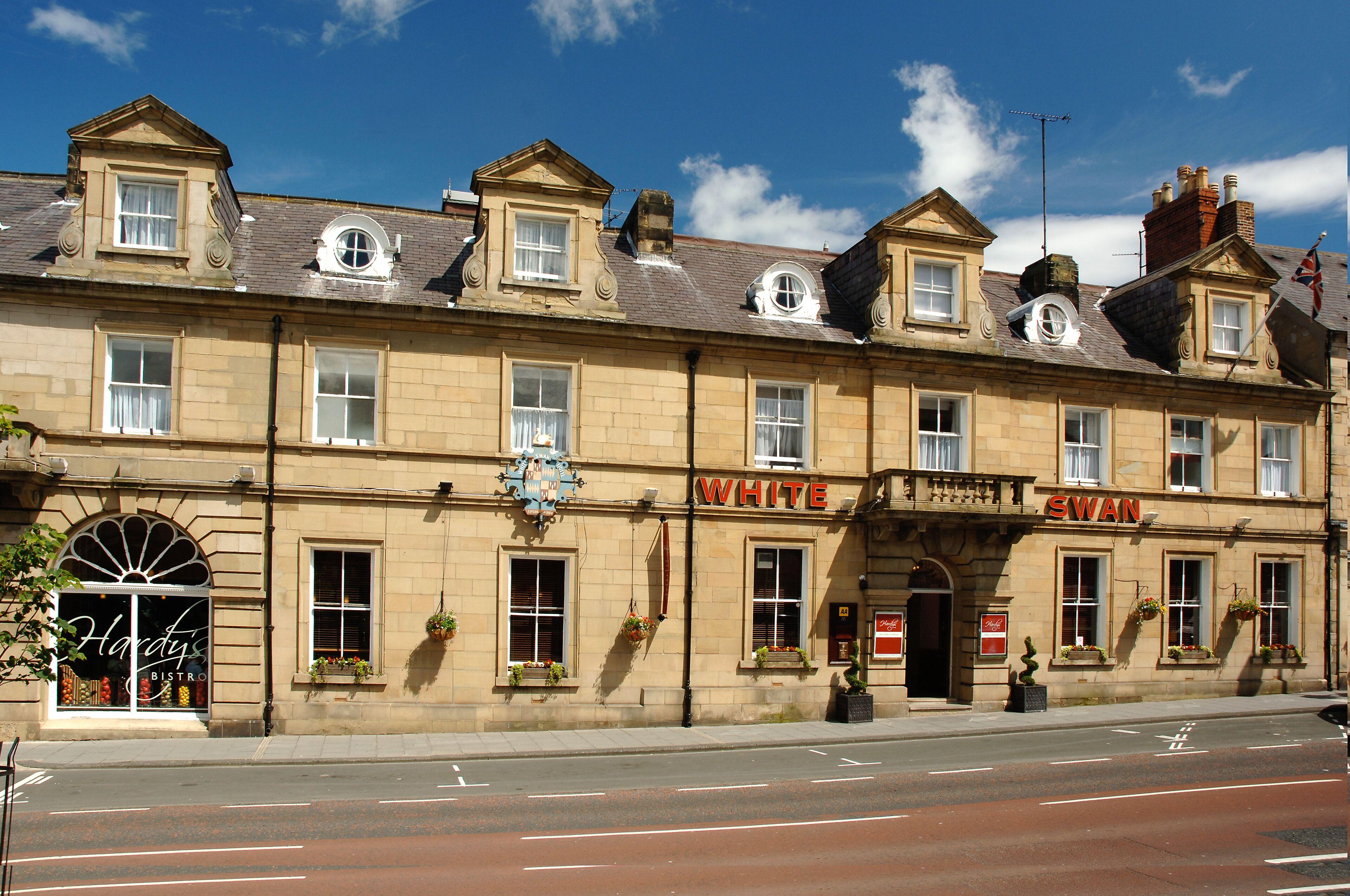 Staying Near Alnwick Castle: 4 Budget Hotels Compared