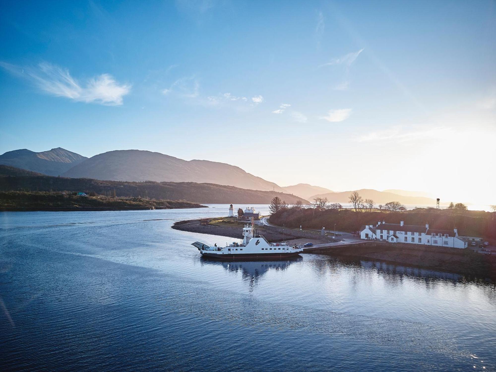 4 Highly Rated 3-Star Hotels Near Glencoe Folk Museum
