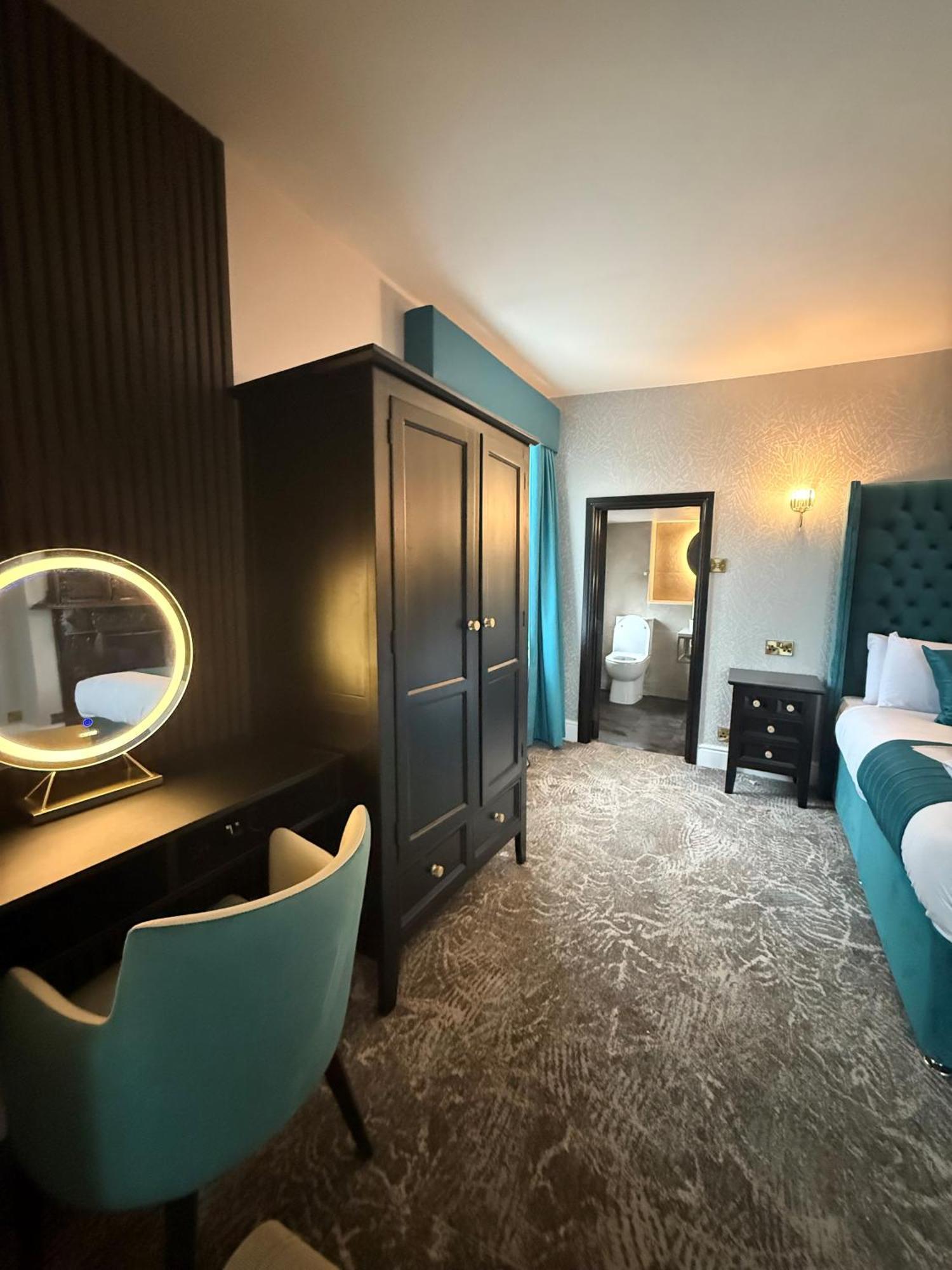 15 Romantic Hotels in Wales That Couples Keep Returning To
